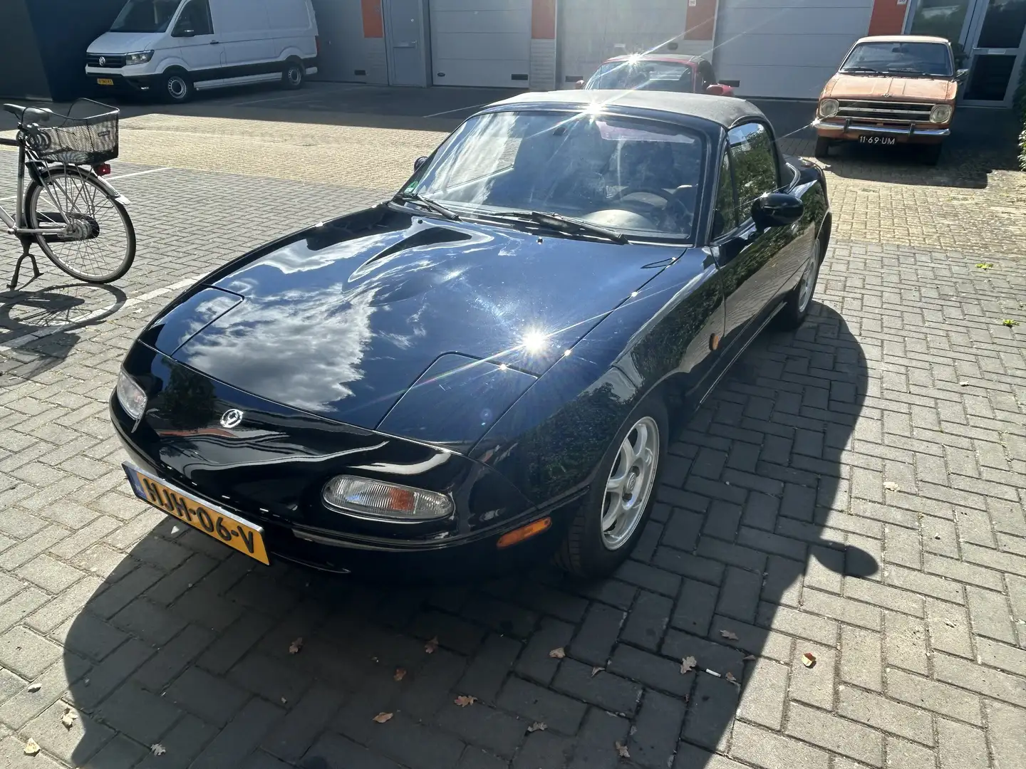 Mazda MX-5 1.6i Zwart - 1