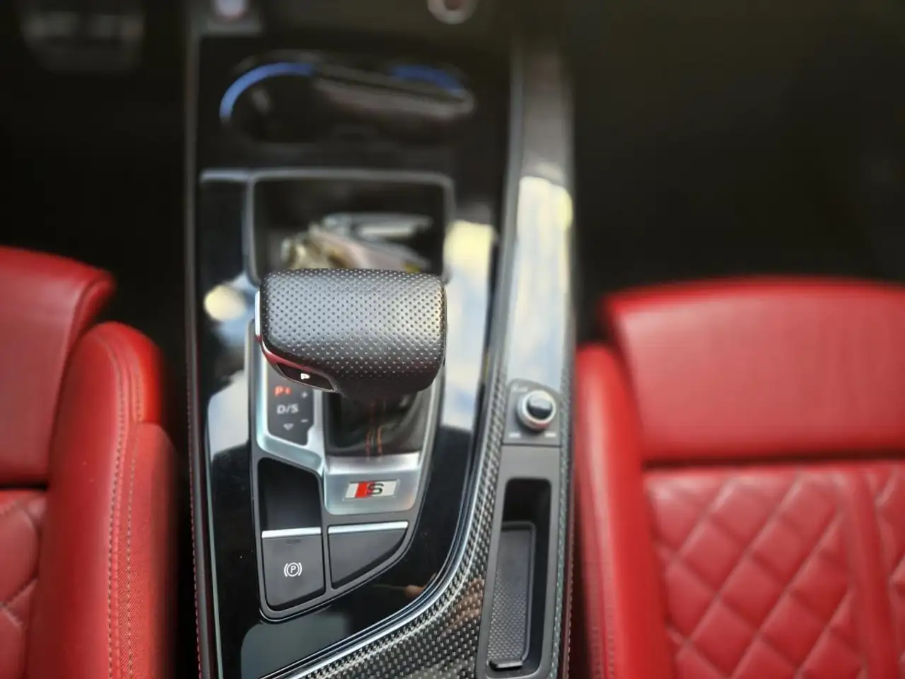 Audi S4 снимка Audi S4