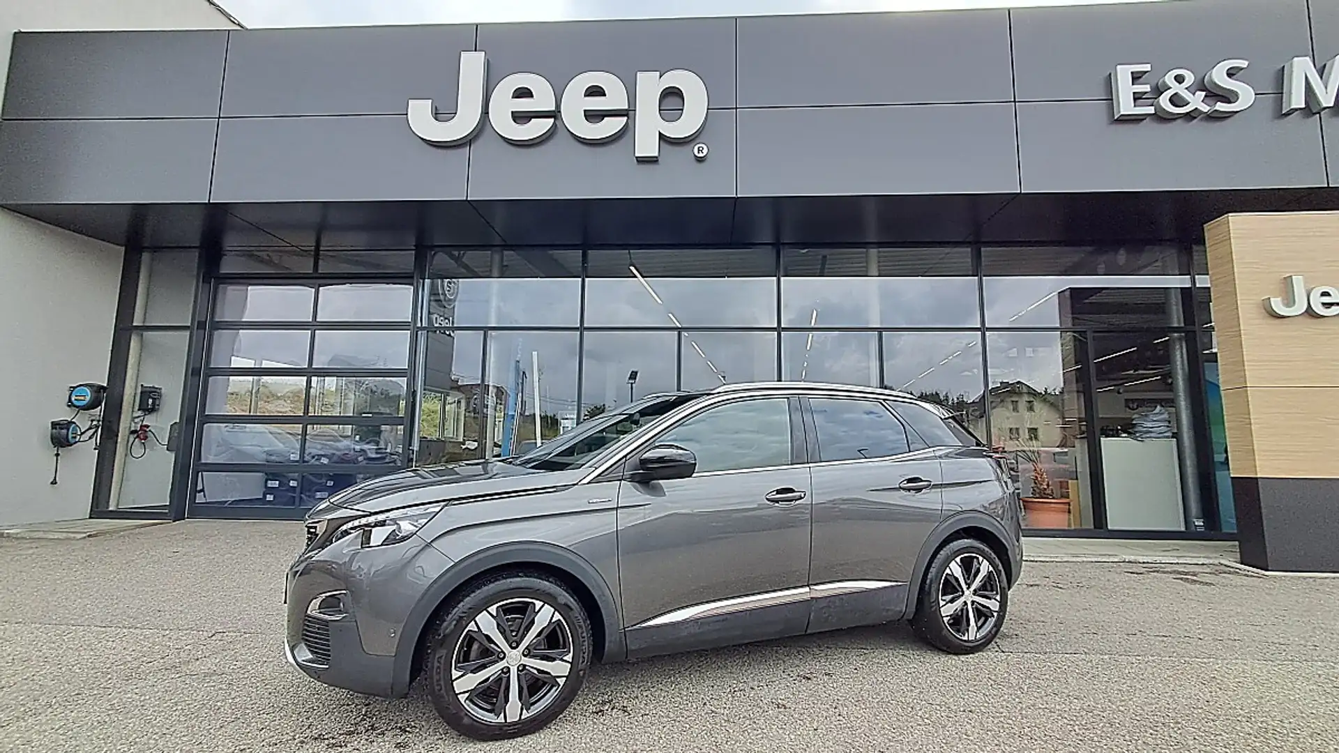 Peugeot 3008 1,5 BlueHDi 130 S&S EAT8 GT Line Aut. Grau - 2