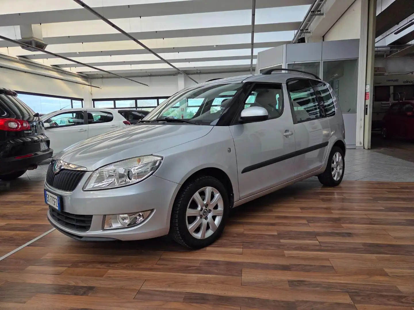 Skoda Roomster 1.2 12V 70CV Roomster - POCHISSIMI KM! Argento - 2