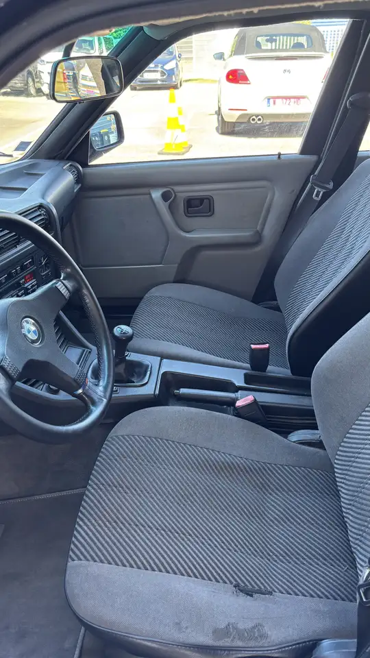 BMW 325 iX Touring E30, foto 8