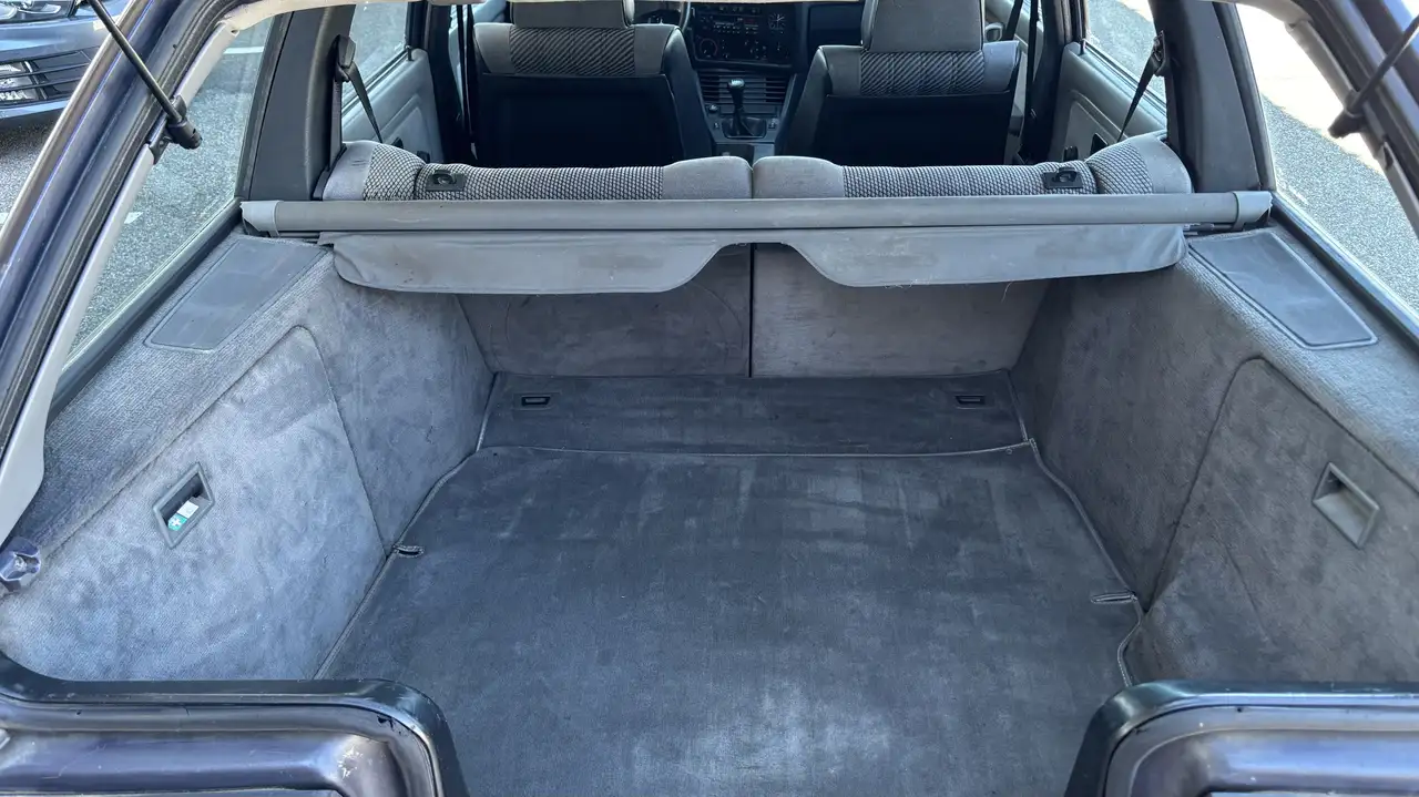 BMW 325 iX Touring E30, foto 10
