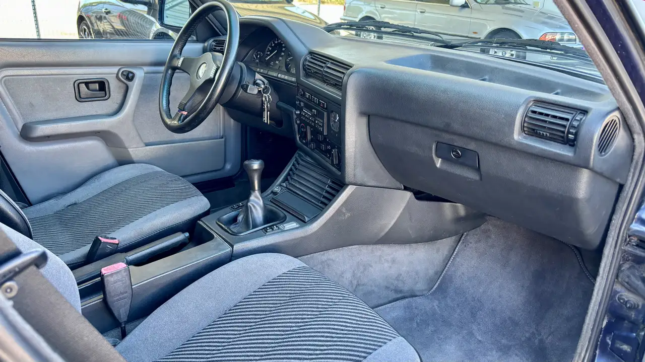 BMW 325 iX Touring E30, foto 7