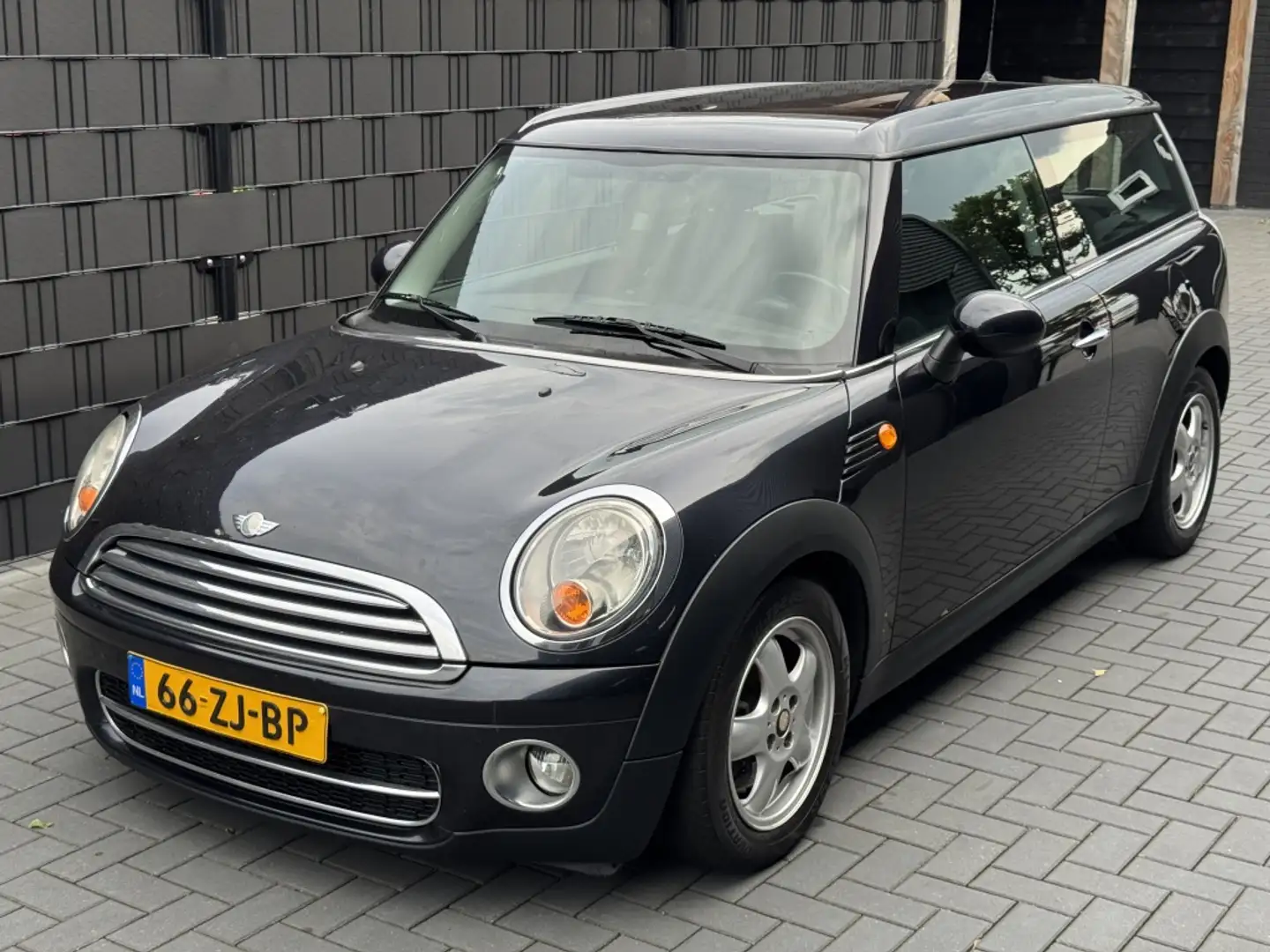 MINI Cooper D Clubman 1.6 Pepper| ZWART| AIRCO| NIEUWE APK| Negru - 1