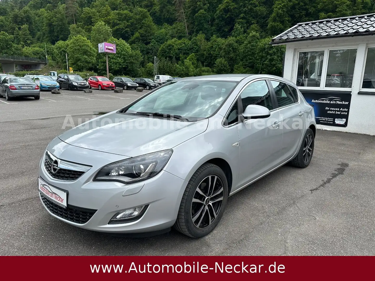 Opel Astra J 1.6 Turbo Lim. 5-trg. Innovation-2.Hand Silber - 1