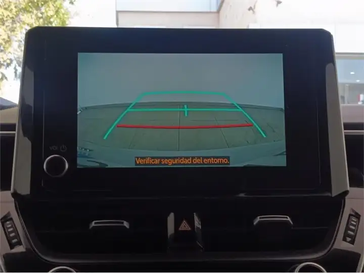Toyota Auris 2022, foto 22