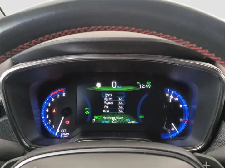 Toyota Auris 2022, foto 14