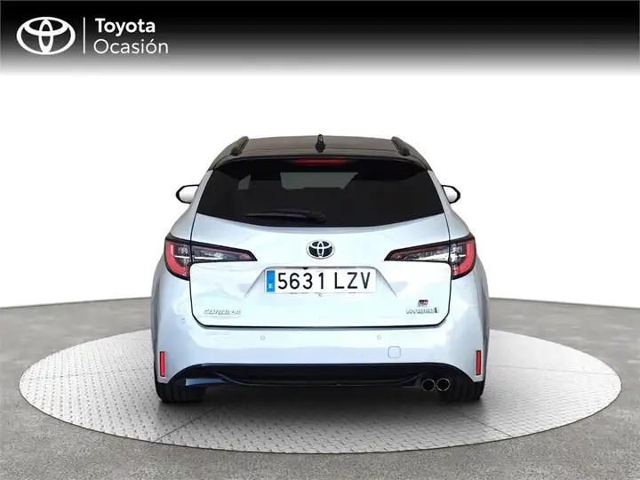 Toyota Auris 2022, foto 4