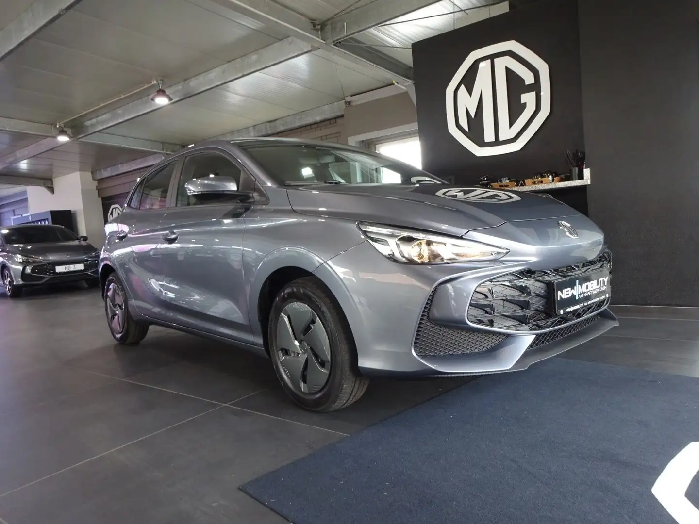 MG MG3 Standard HEV MY24 Grau - 2