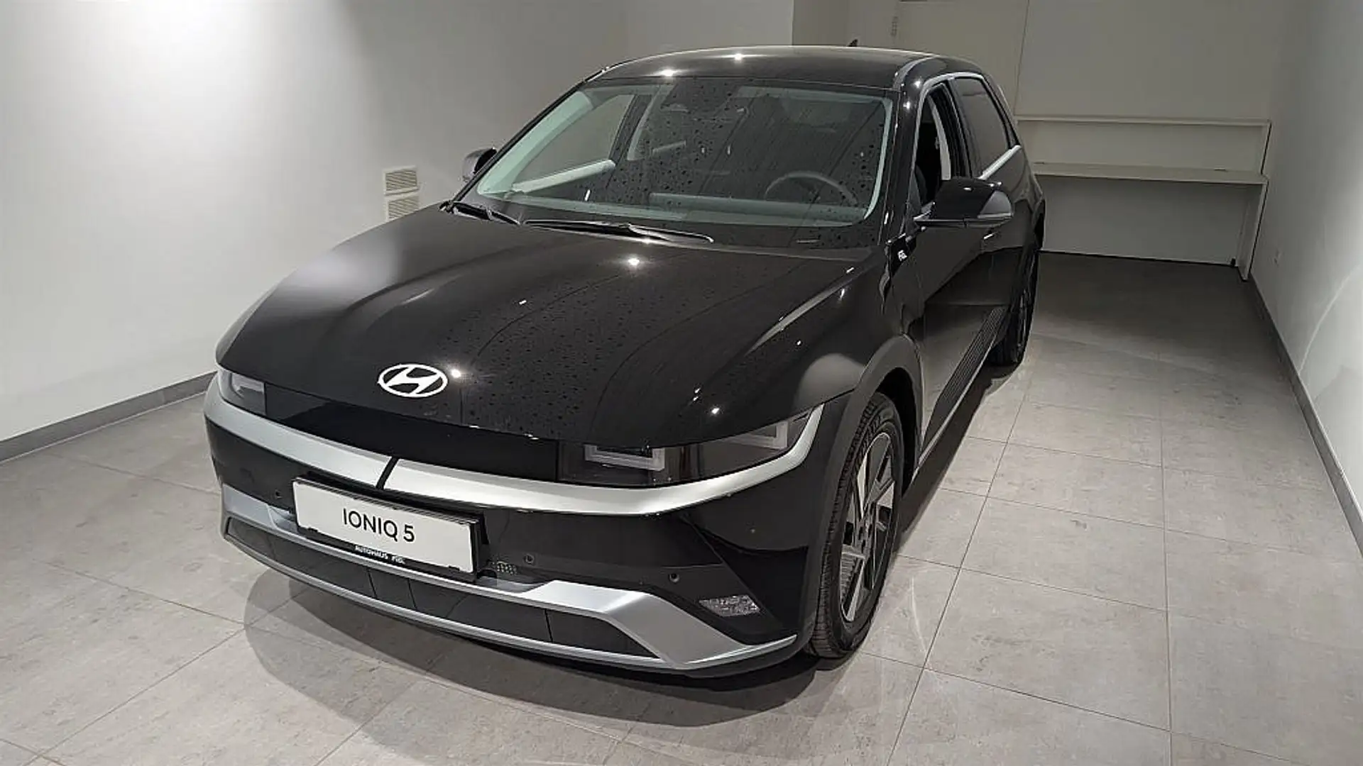 Hyundai IONIQ 5 Ioniq 5 Elektro 84kWh GO 4WD Aut. Schwarz - 2