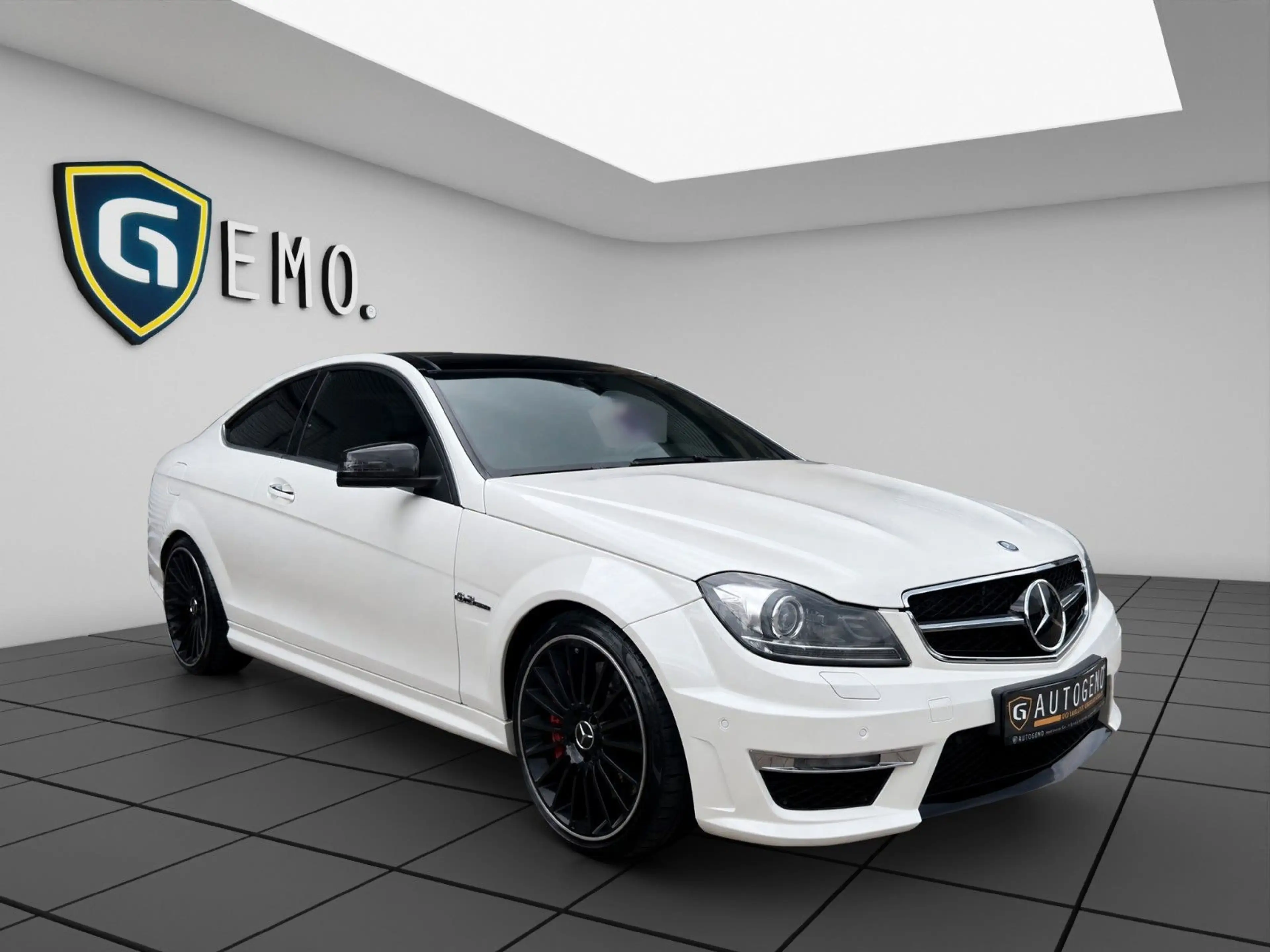 Mercedes-Benz C 63 AMG PP SOUND PANO TEMP SHZ ACC TOP — photo 3