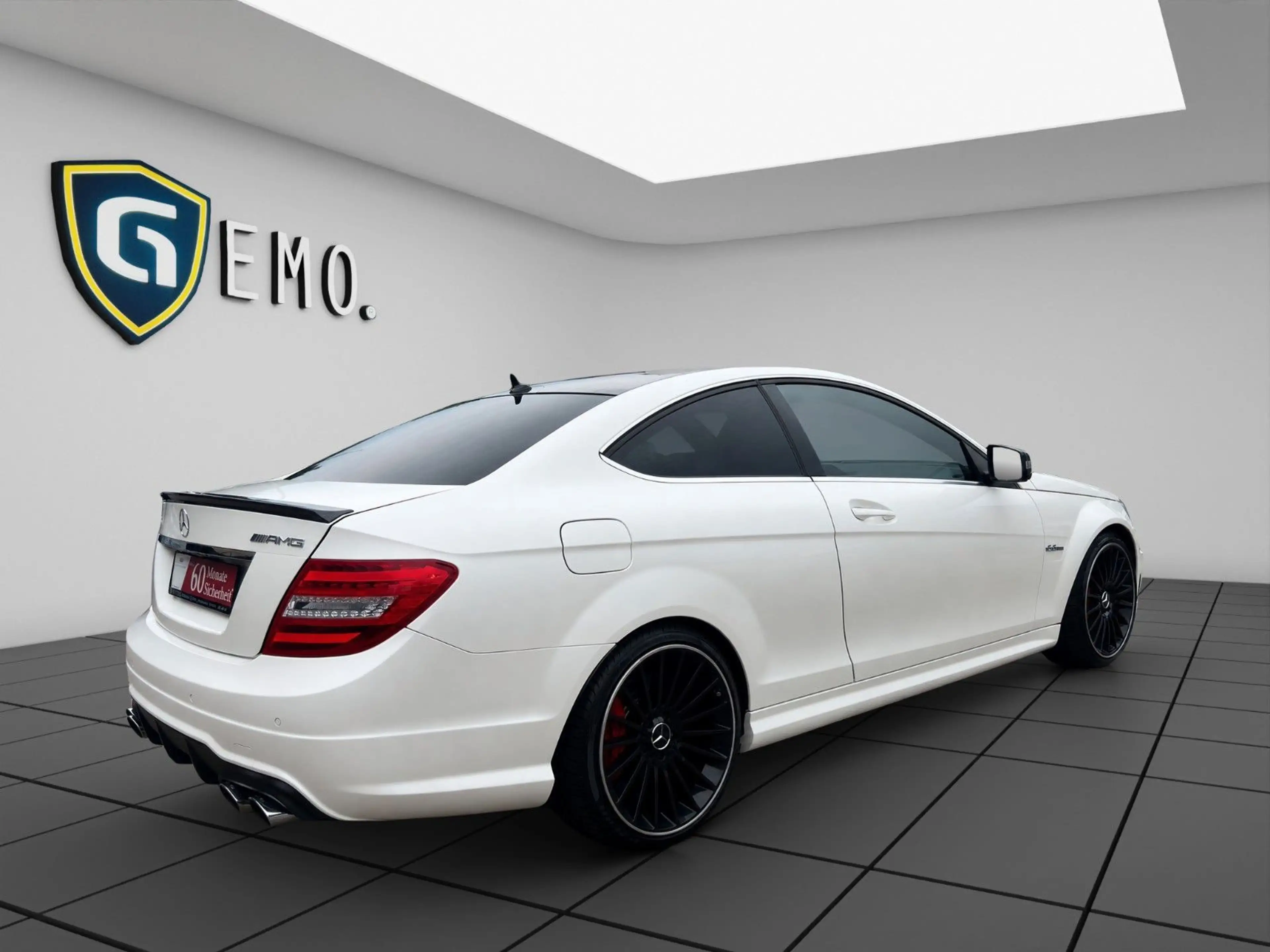 Mercedes-Benz C 63 AMG PP SOUND PANO TEMP SHZ ACC TOP — photo 8