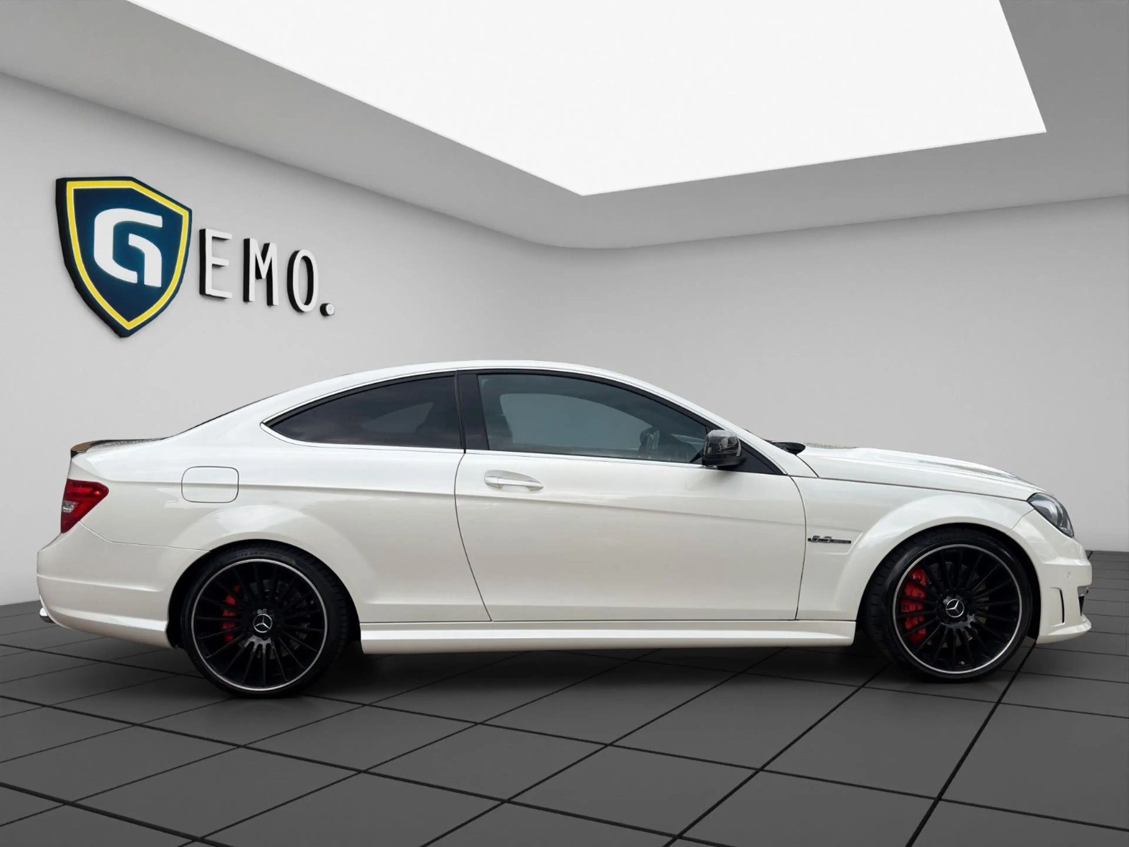 Mercedes-Benz C 63 AMG PP SOUND PANO TEMP SHZ ACC TOP — photo 4