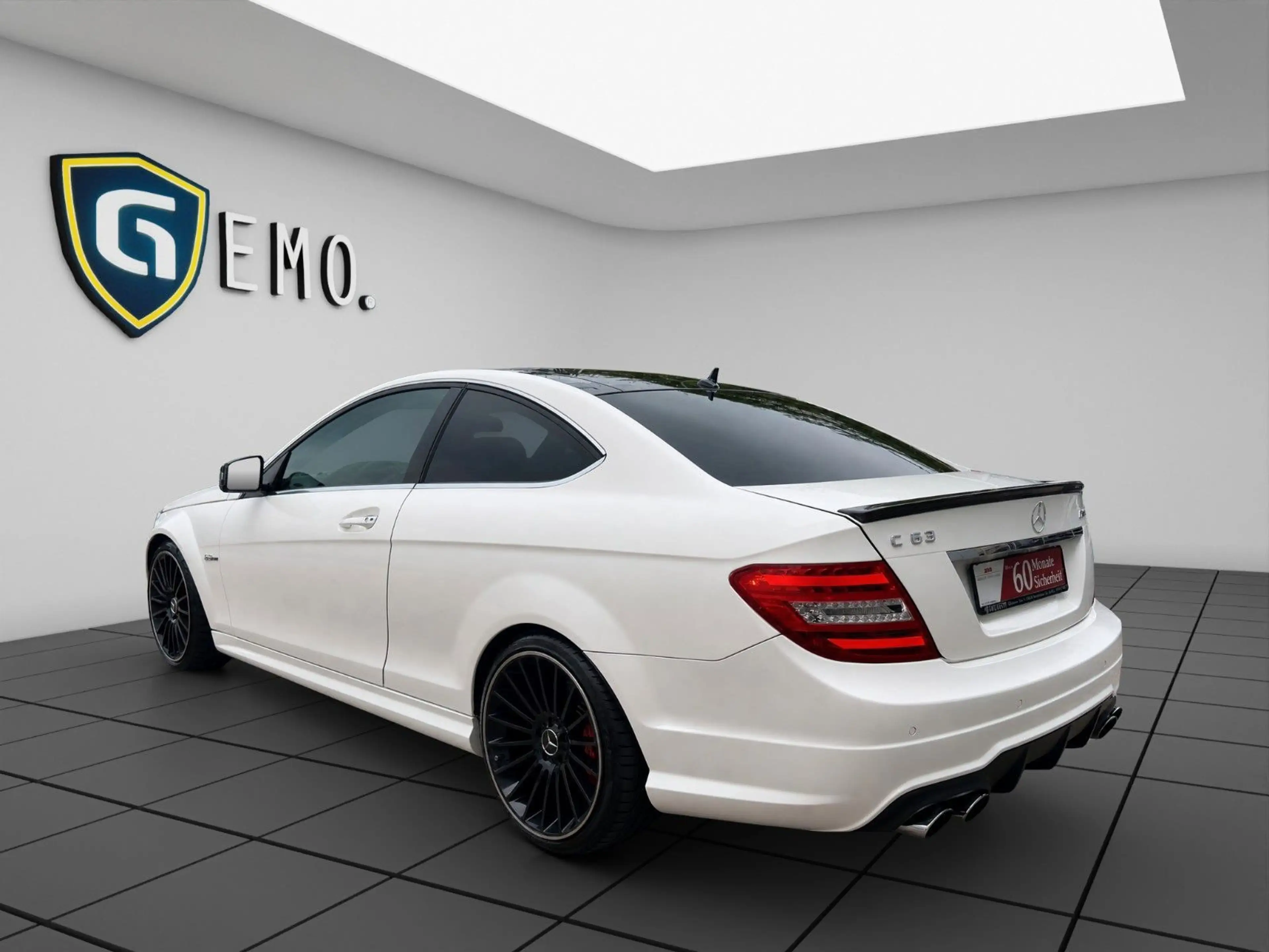 Mercedes-Benz C 63 AMG PP SOUND PANO TEMP SHZ ACC TOP — photo 6