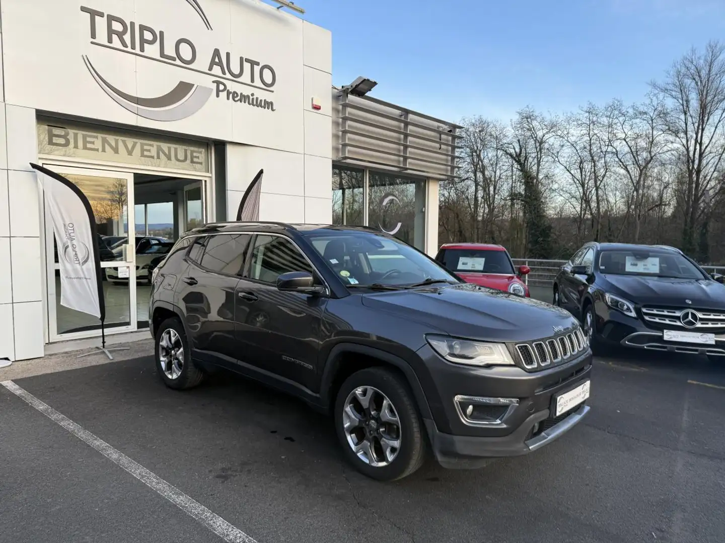 Jeep Compass Compass 2.0 MultiJet - 170 - BVA 4x4 Active Drive  Limited GPS + SIEGES ELECTRICQUES Grau - 1