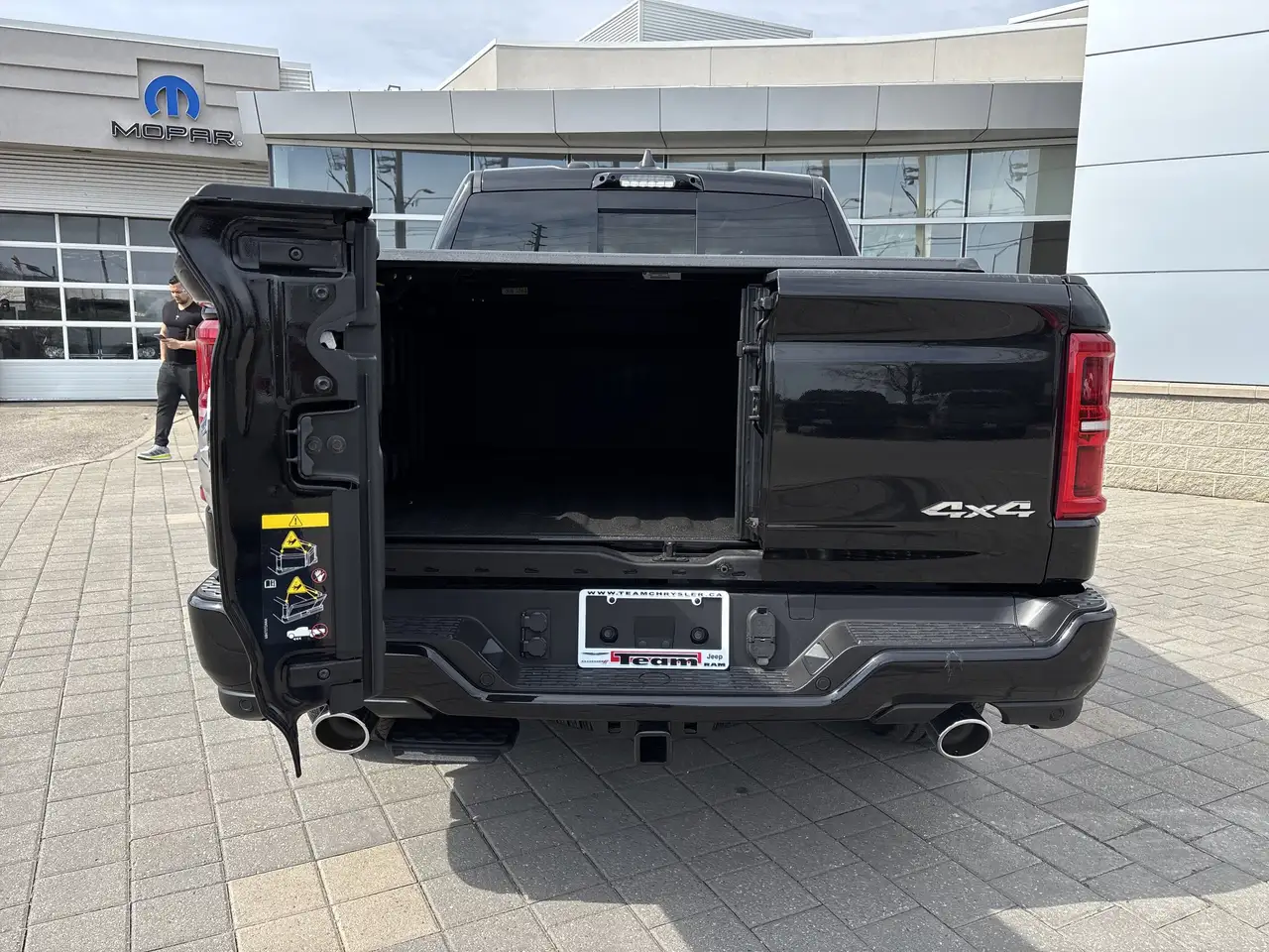 RAM 1500 снимка RAM 1500
