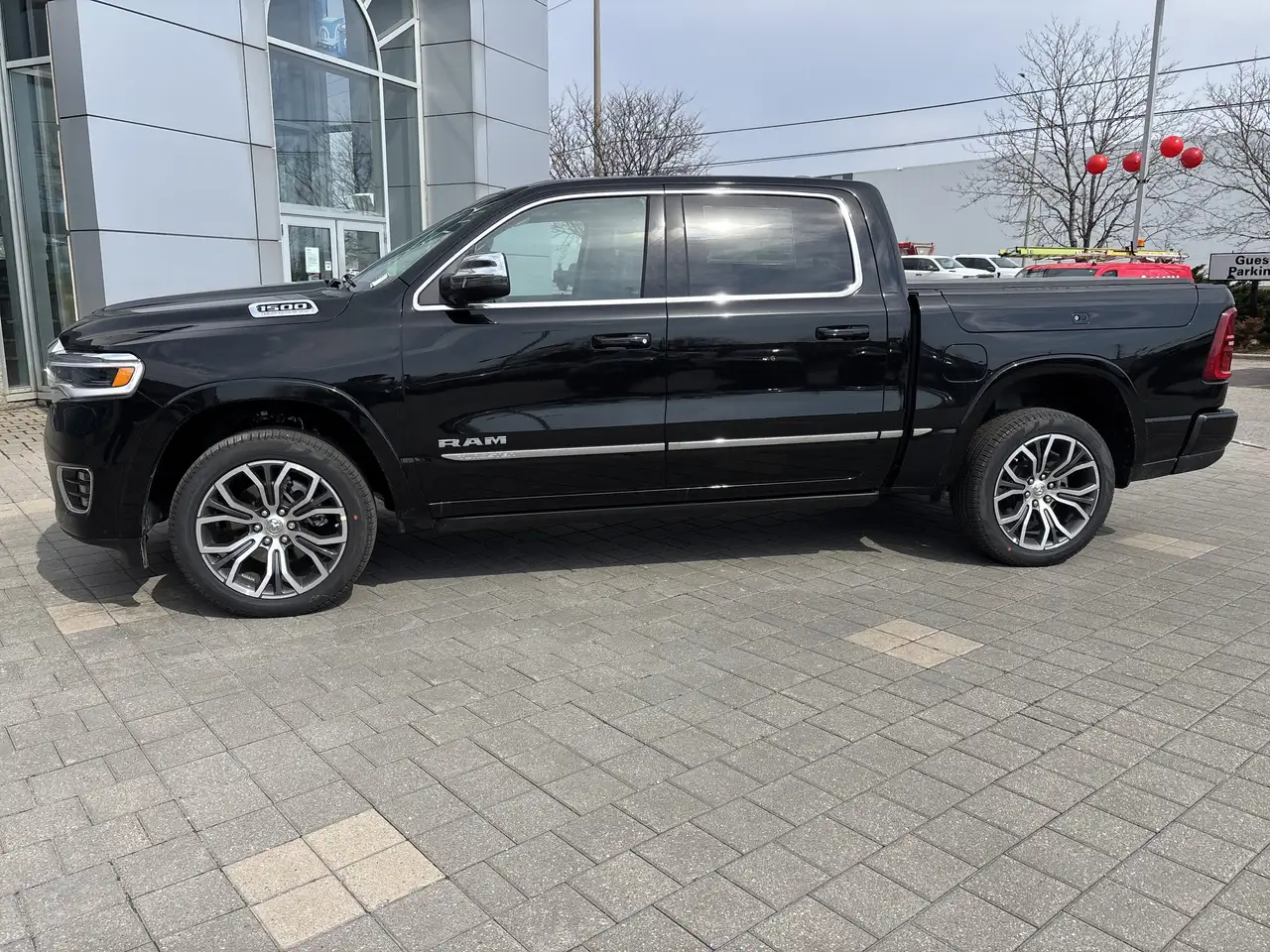 RAM 1500 снимка RAM 1500
