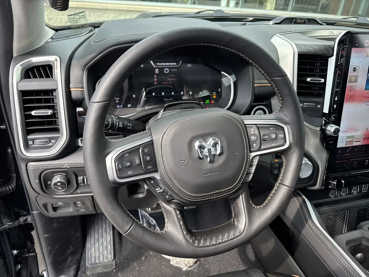 RAM 1500 снимка RAM 1500