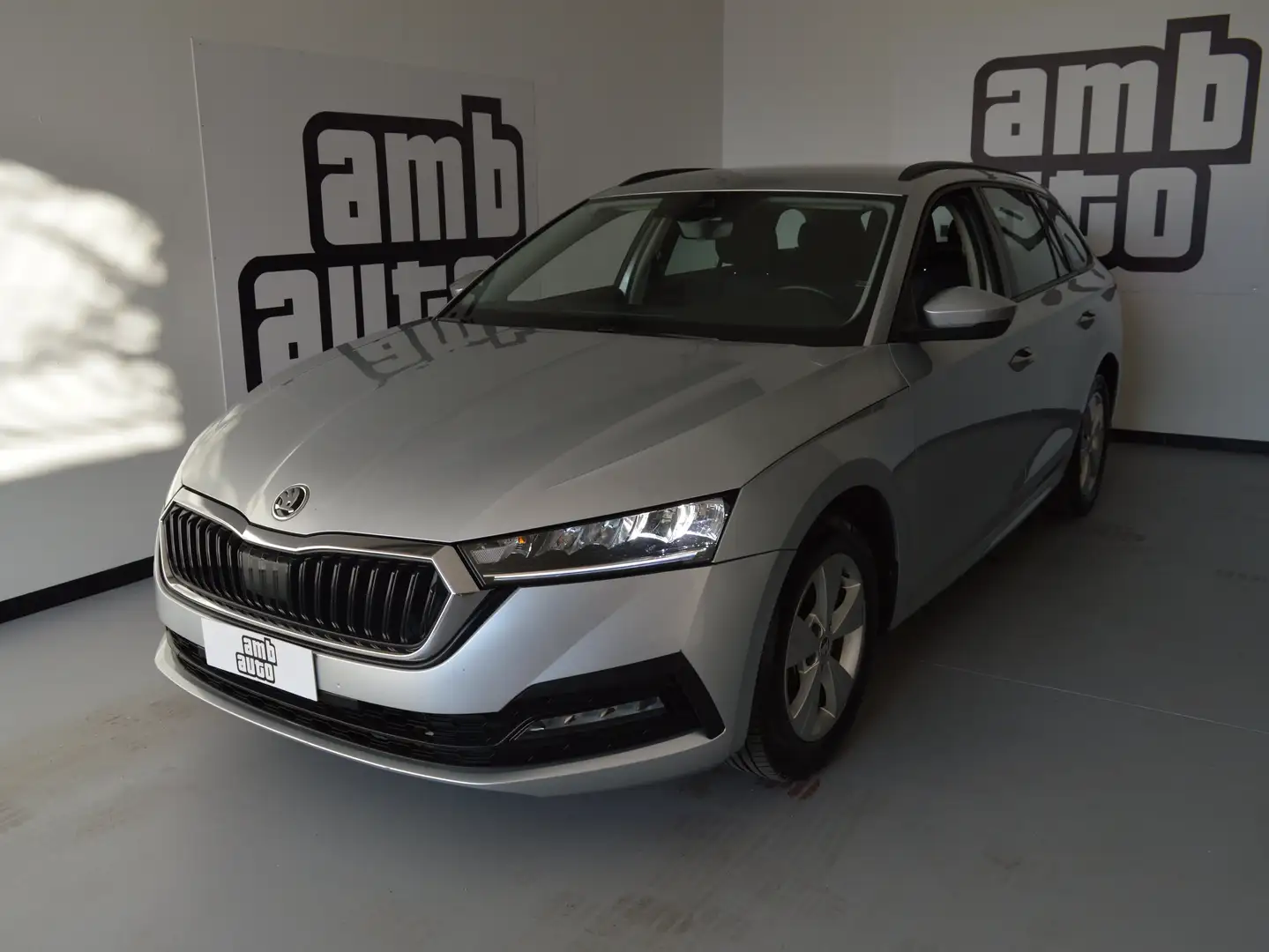 Skoda Octavia Octavia IV 2020 Wagon Wagon 1.0 tsi Executive Argent - 1