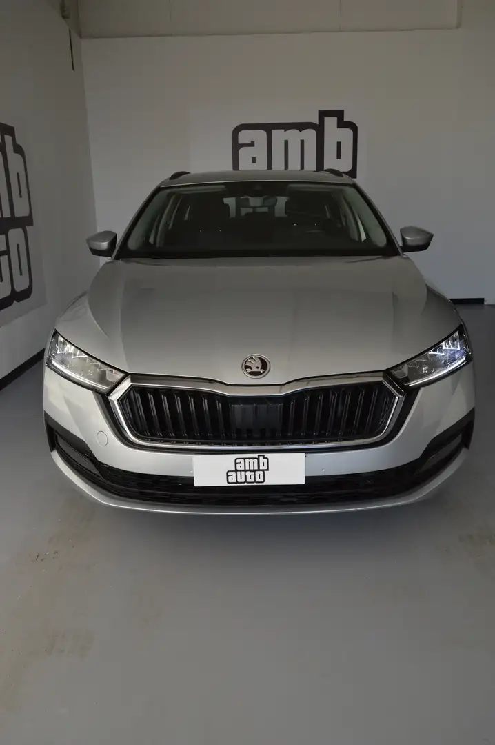 Skoda Octavia Octavia IV 2020 Wagon Wagon 1.0 tsi Executive Argent - 2