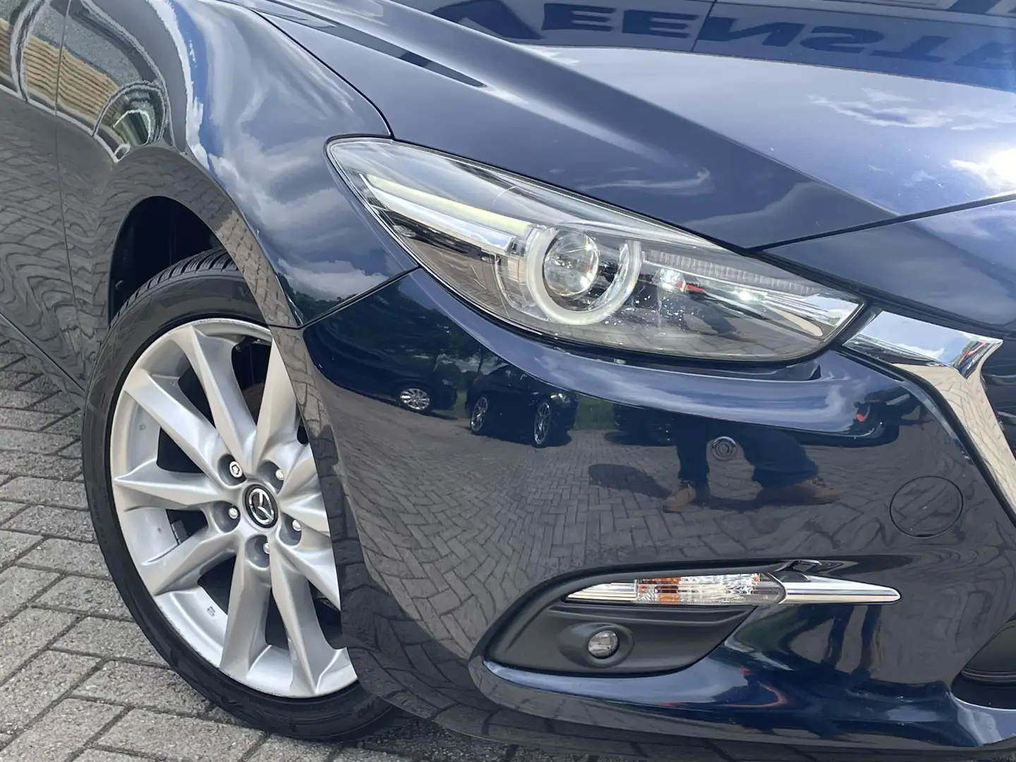 Mazda 3 2.0 SkyActiv-G 120 GT-M 50% deal 8.975,- ACTIE Led Bleu - 2