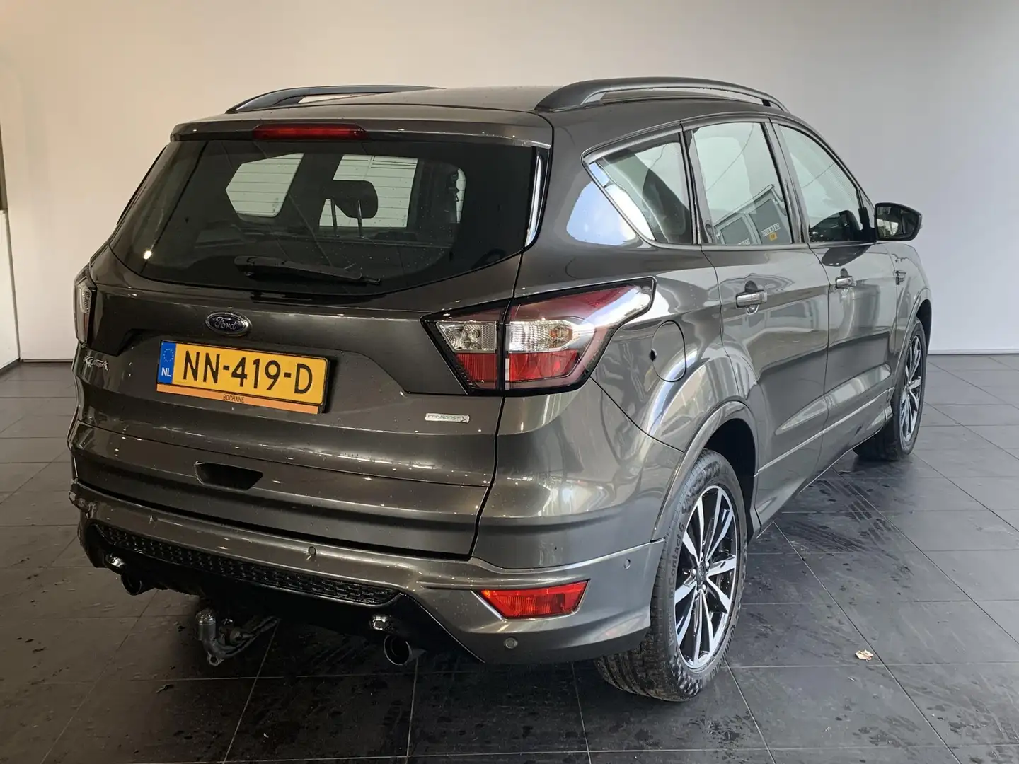 Ford Kuga 1.5 EcoBoost ST Line | NAVIGATIE | TREKHAAK | PARK Grijs - 2