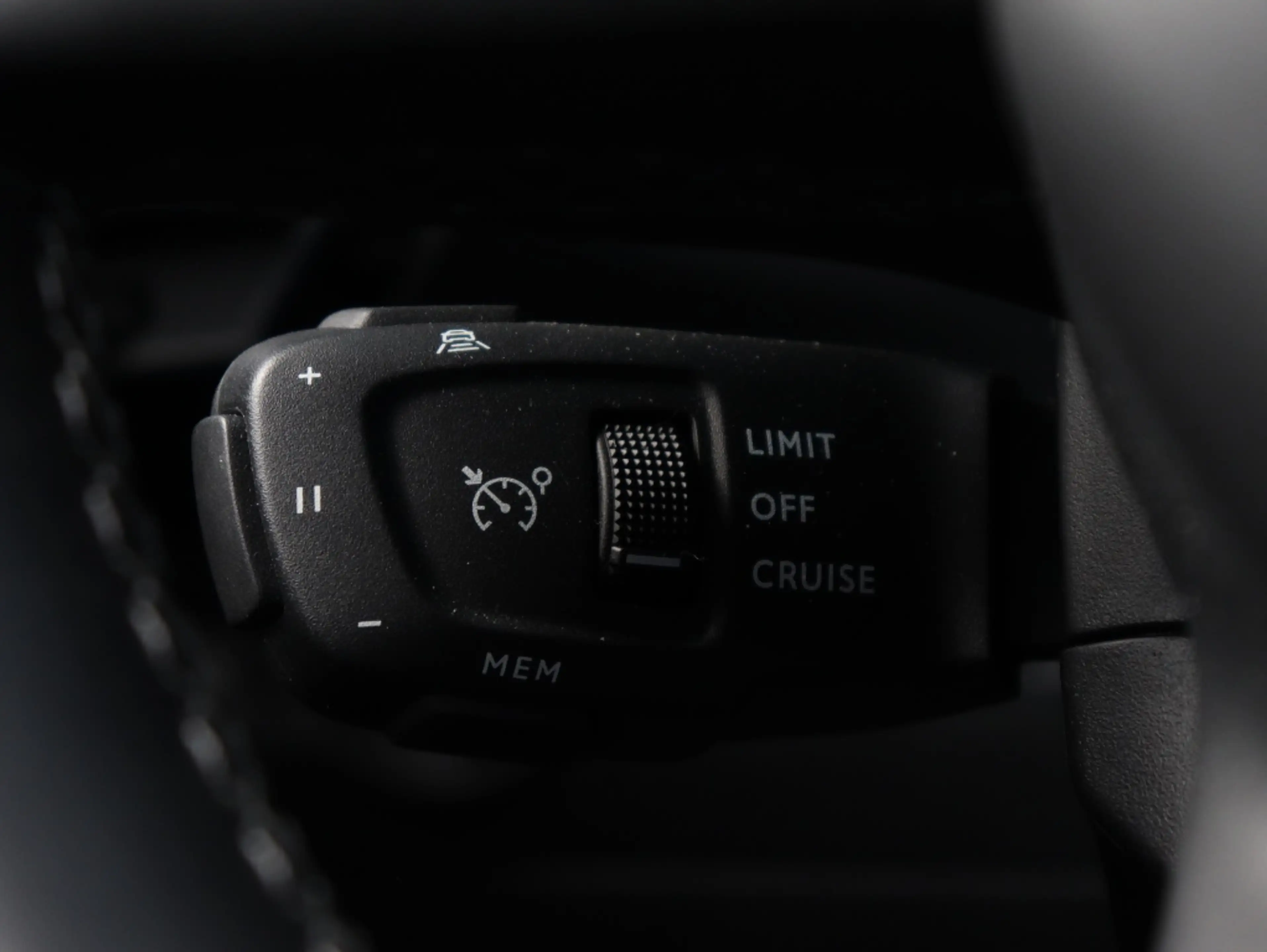 DS Automobiles DS 7 E-Tense 360 PK Performance 4x4 | Pano | Focal | Le — photo 15