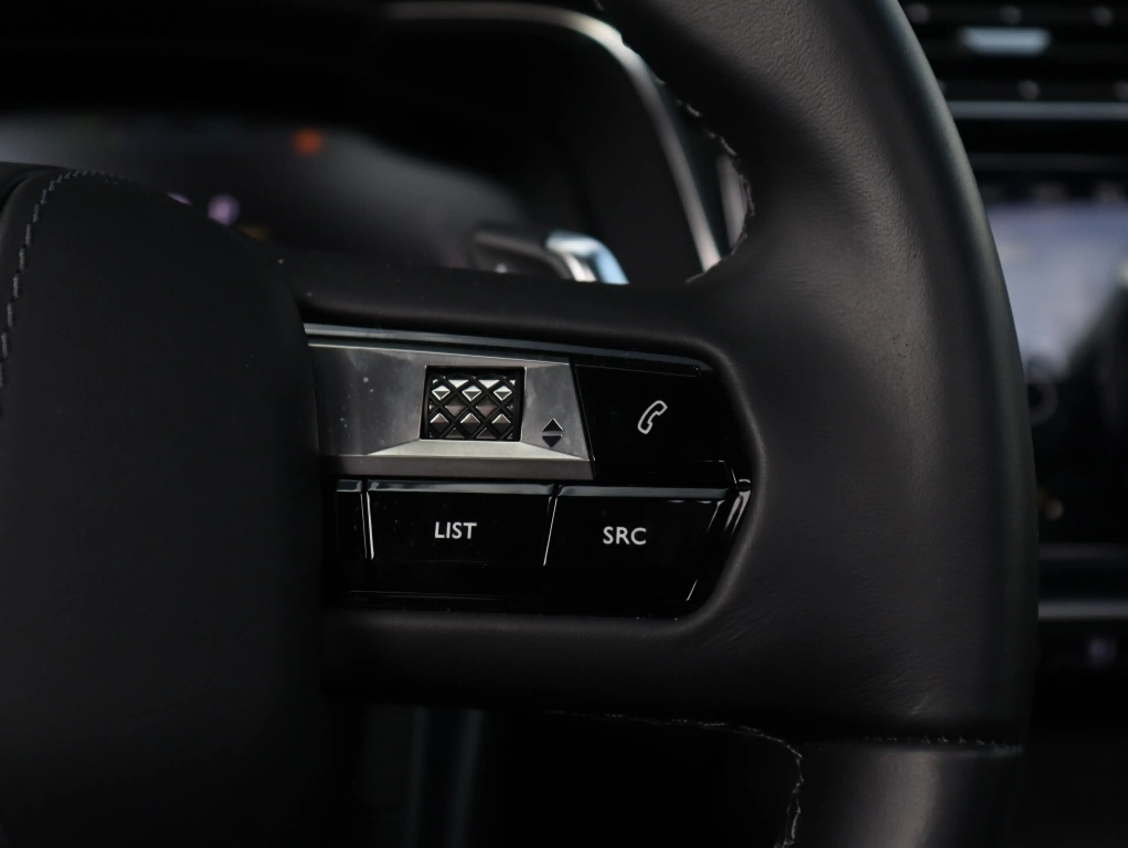 DS Automobiles DS 7 E-Tense 360 PK Performance 4x4 | Pano | Focal | Le — photo 13