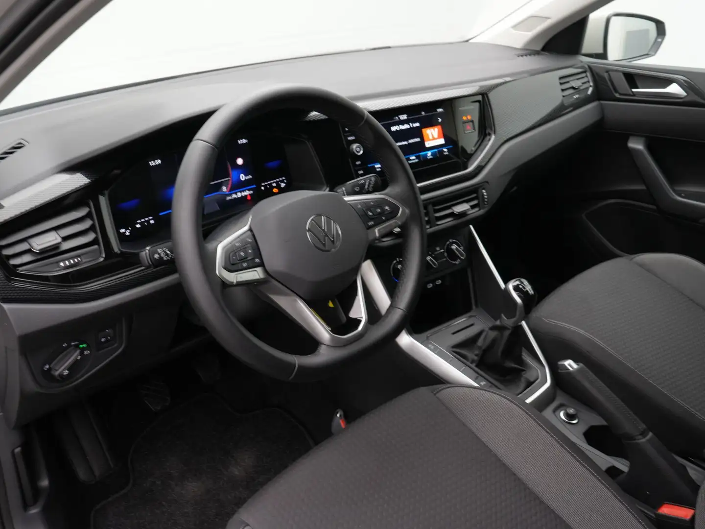 Volkswagen Polo 1.0 TSI 95 pk Life Edition | LED koplampen | Achte Grijs - 2