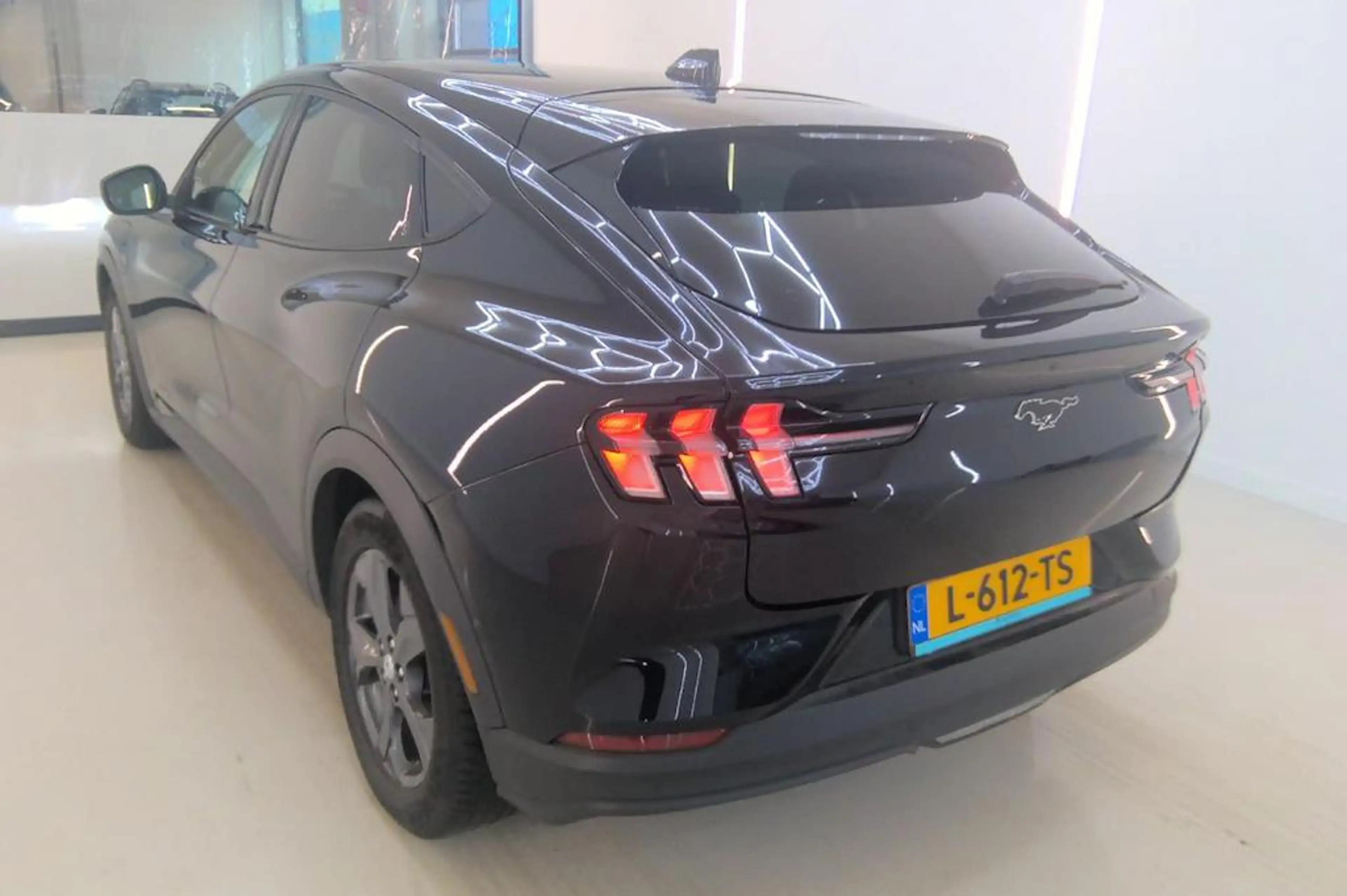 Ford Mustang Mach-E RWD 75 kWh | SOH 93,5% | B&O | Winterpakket | — photo 3