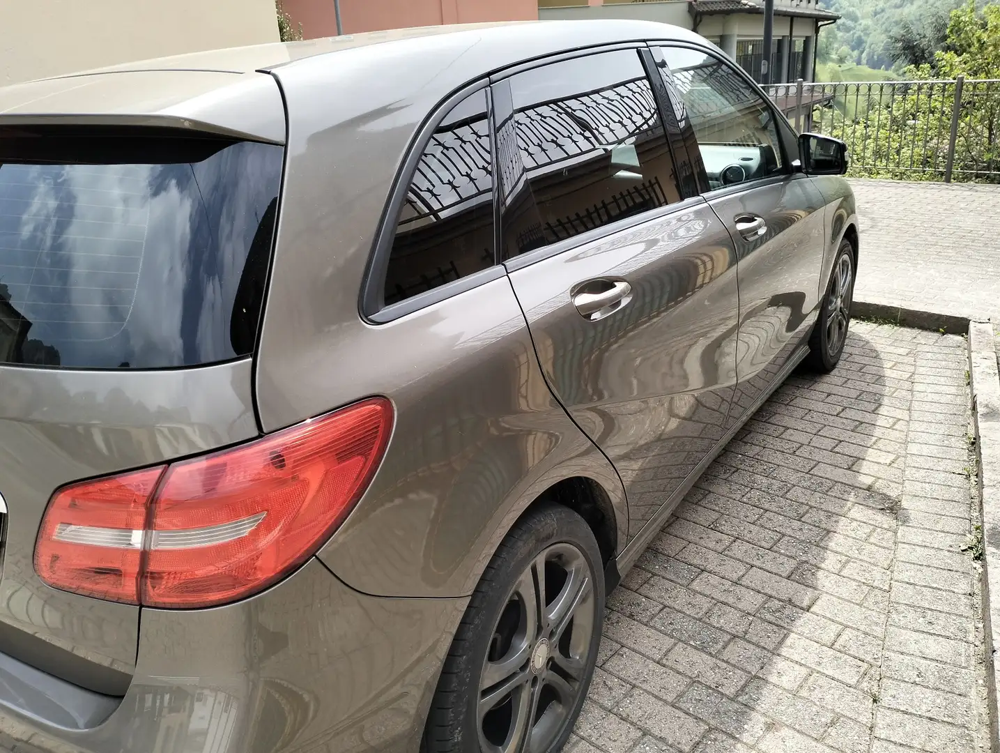 Mercedes-Benz 180 - 2