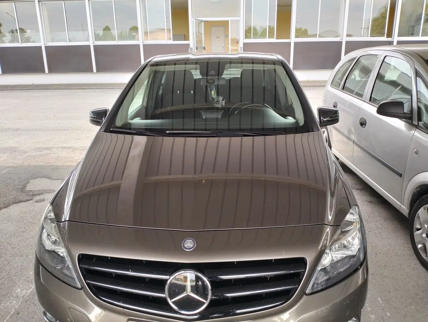 Mercedes-Benz 180 - 1