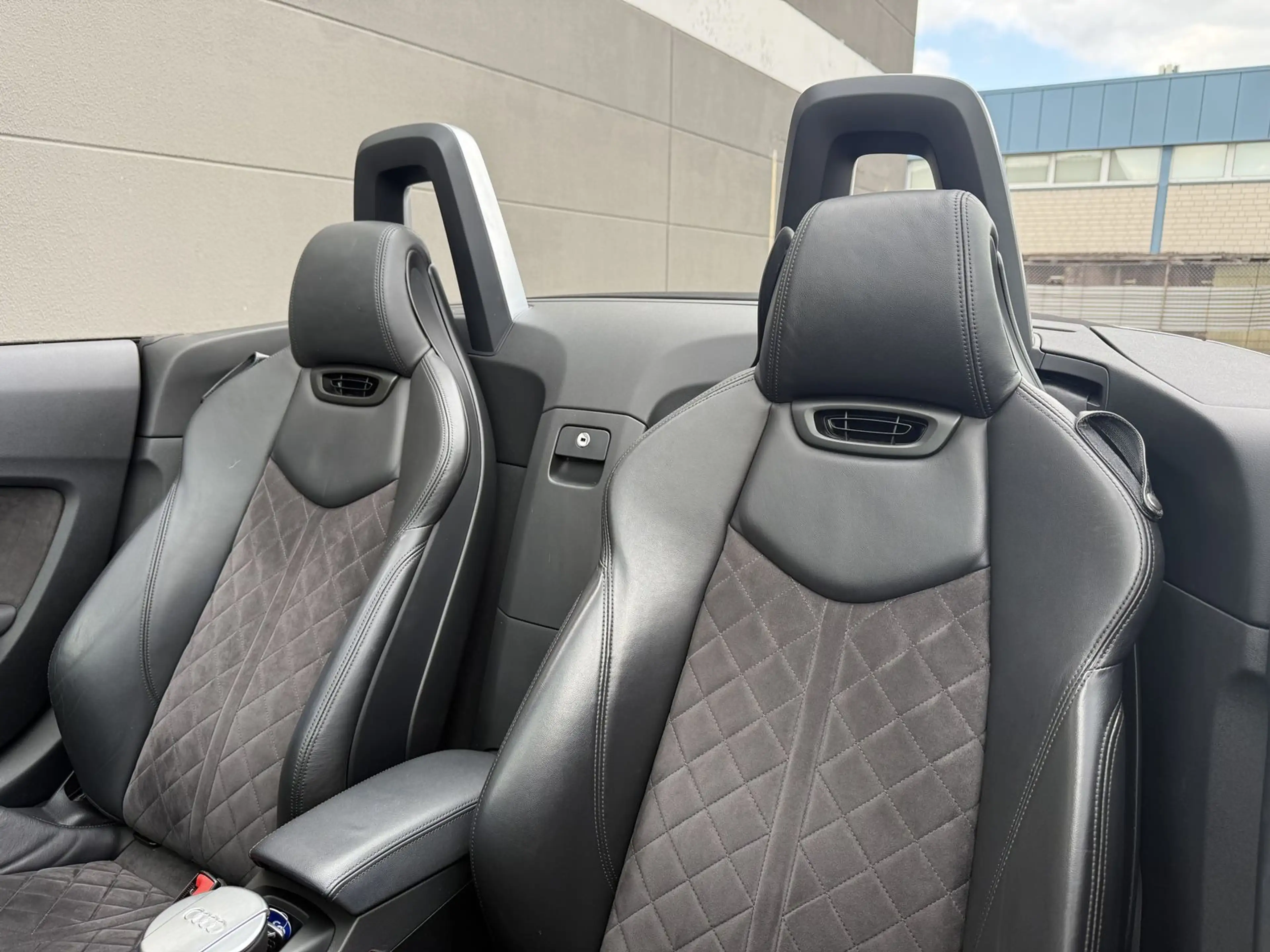 Audi TT 2.0 TDI ultra *S-line*VC*NAVI*PDC* — photo 12