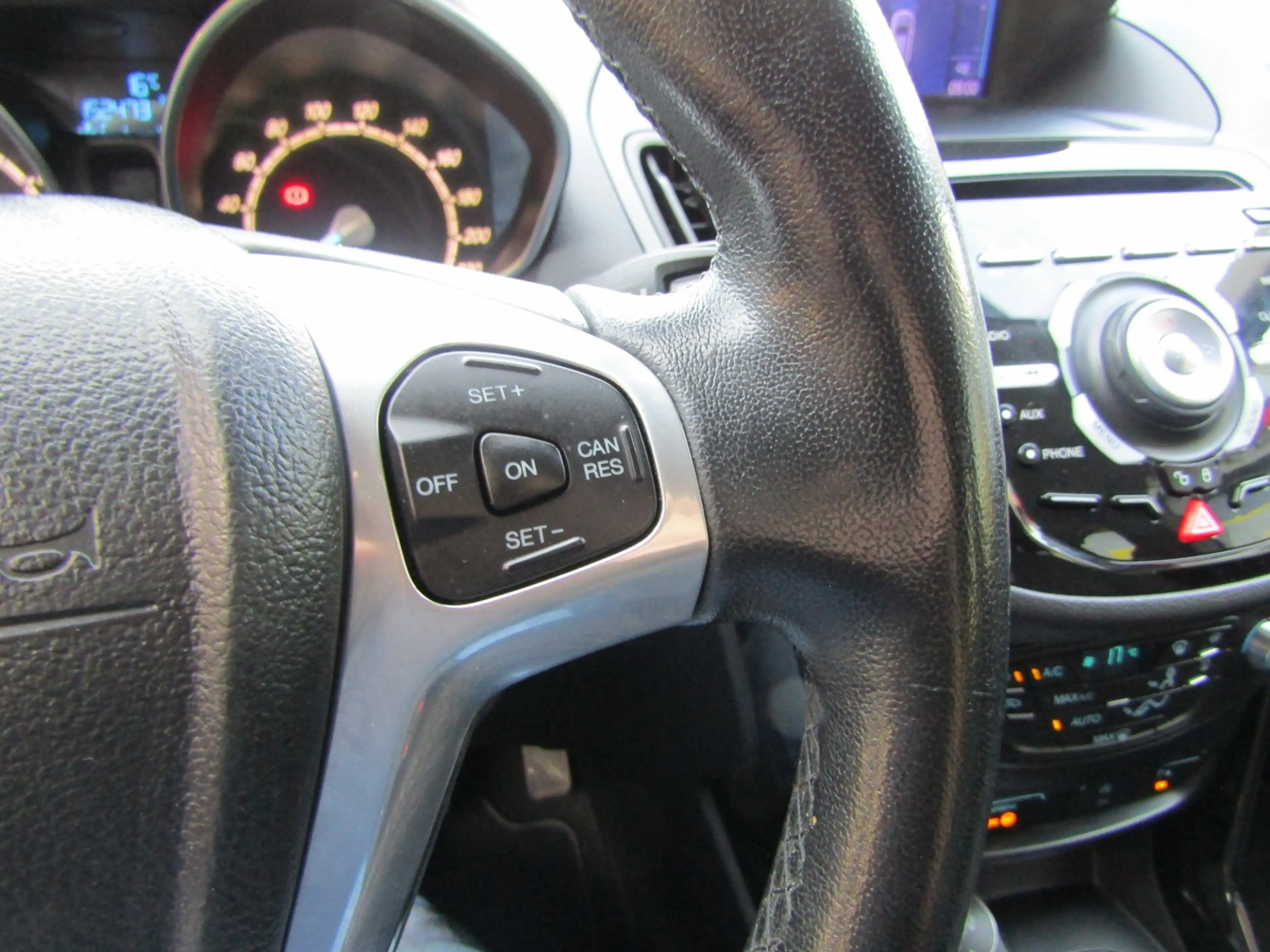 Ford B-Max 1.0 EcoBoost Titanium — photo 12