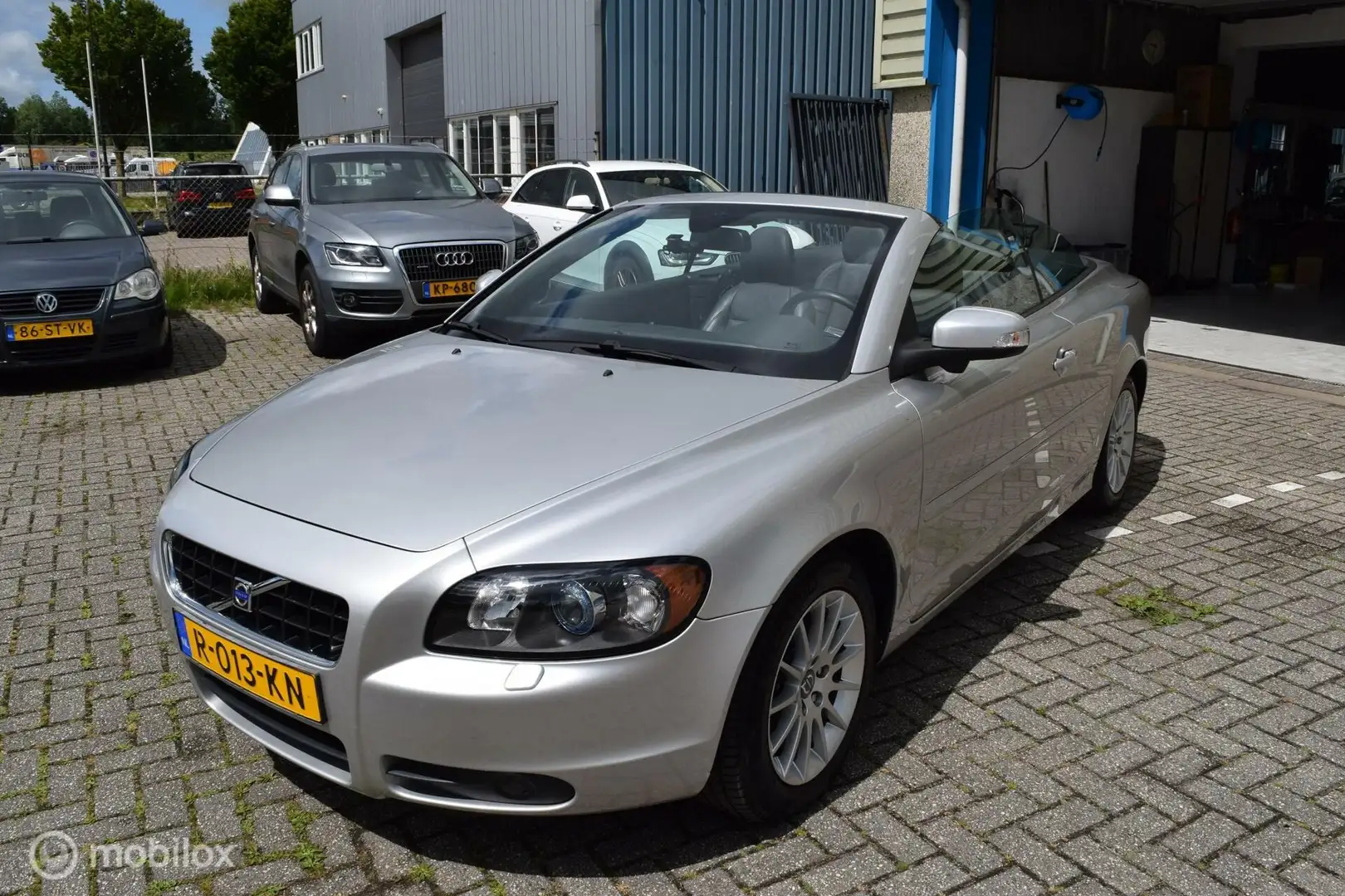 Volvo C70 Convertible 2.5 T5 Summum 230PK Youngtimer Gris - 2