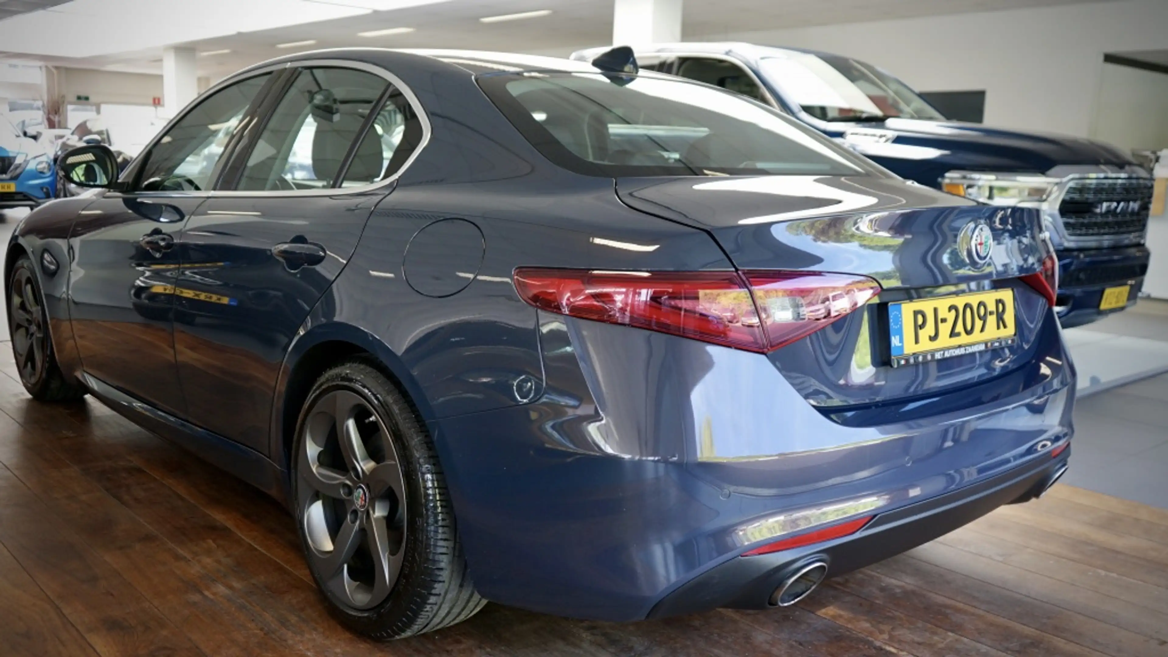 Alfa Romeo Giulia 2.0T Super | Sport uitlaat | leder | Breedset | 12 — photo 5
