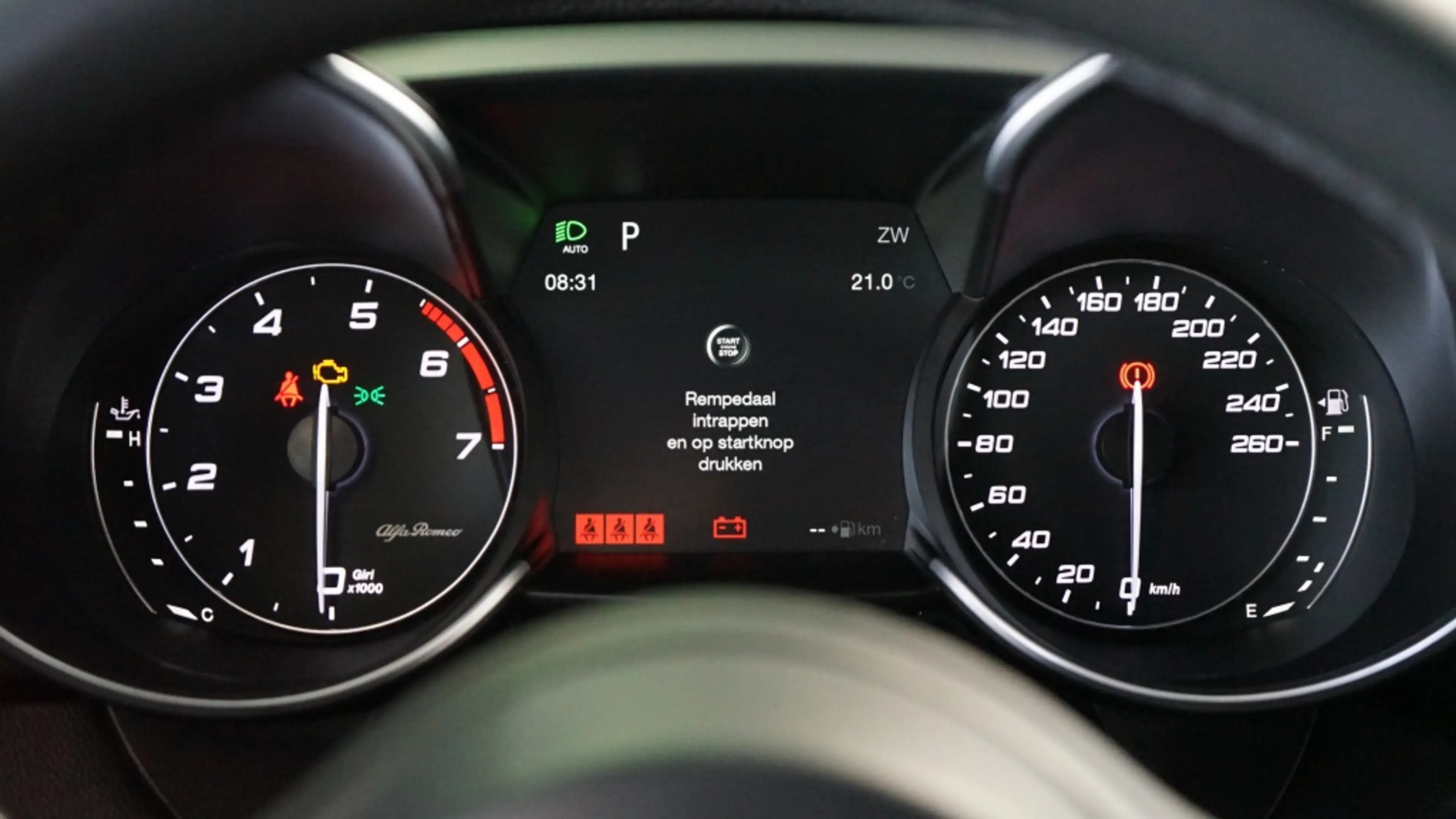 Alfa Romeo Giulia 2.0T Super | Sport uitlaat | leder | Breedset | 12 — photo 19