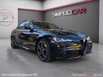 Giulia 2.2 160 ch AT8 Competizione