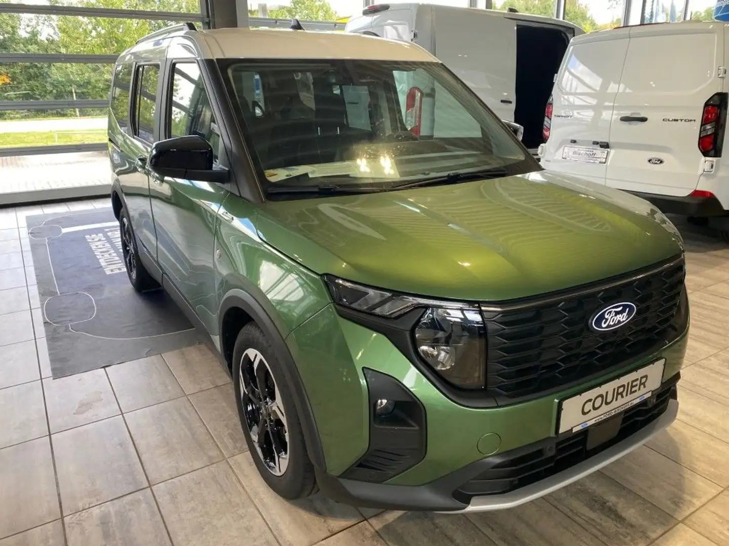 Ford Tourneo Courier 1.0 EcoBoost Aut. ACTIVE (V769) Grün - 1