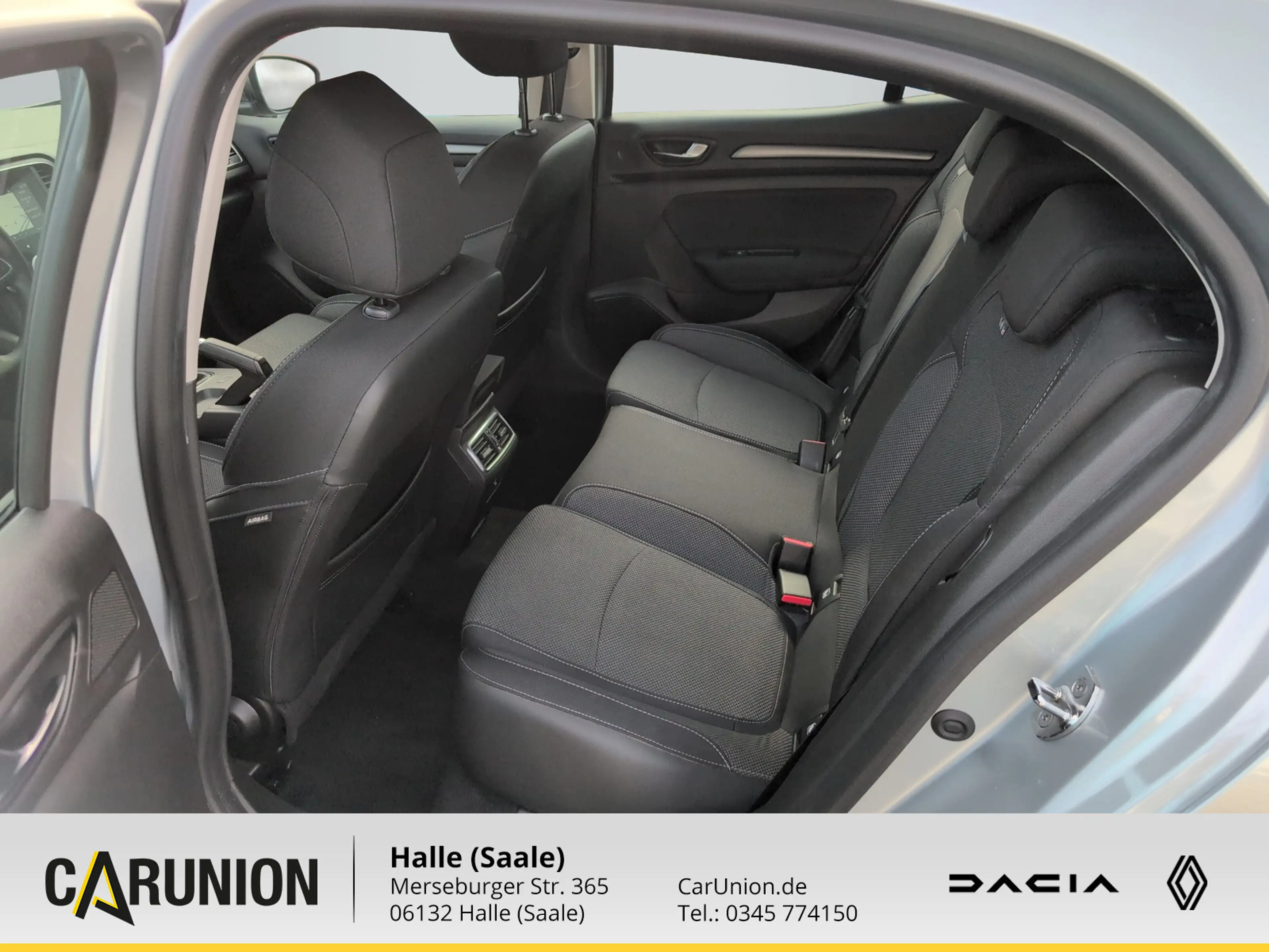 Renault Megane IV 1.5 BLUE dCi 115 Equilibre PDC BT Navi — photo 8