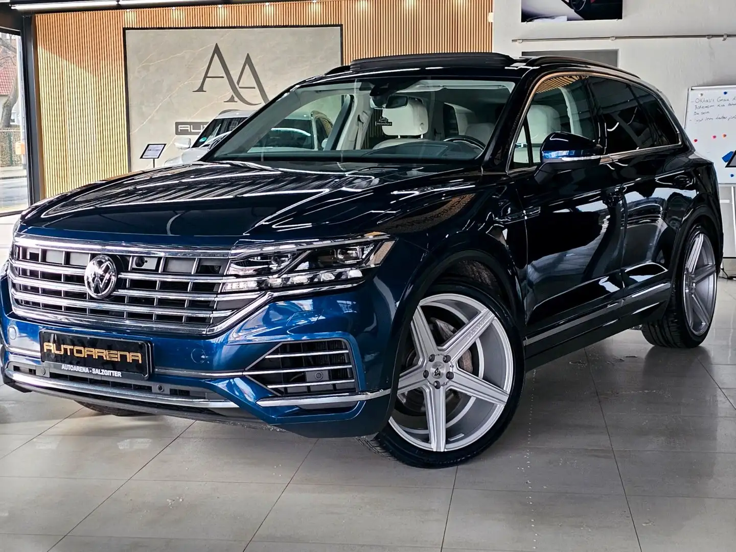 Volkswagen Touareg Elegance 4M*MATRIX*PANO*22 Zoll*AHK*VC* Azul - 2