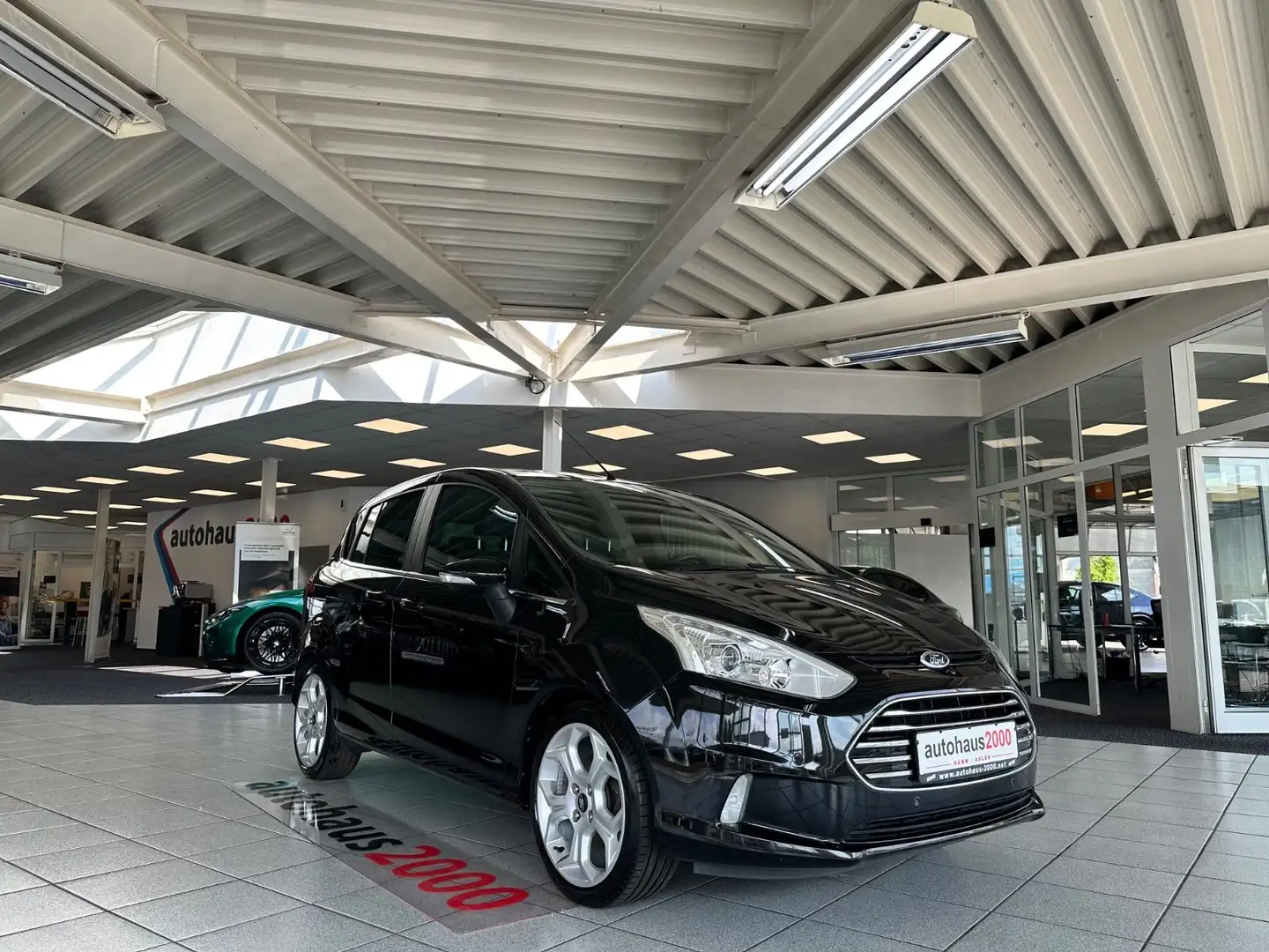 Ford B-Max B-MAX Trend NAVI/PDC V-H/PANO./KLIMA Schwarz - 1