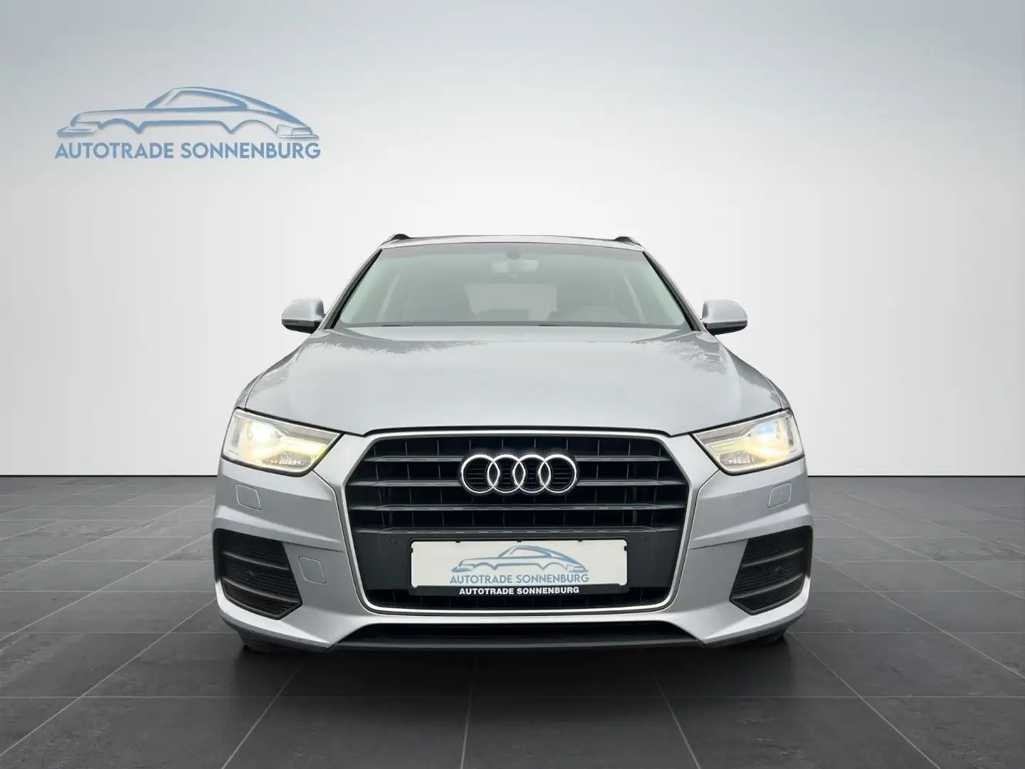 Audi Q3 START&STOP / SHZ / NAVI / BLUETOOTH Silber - 2