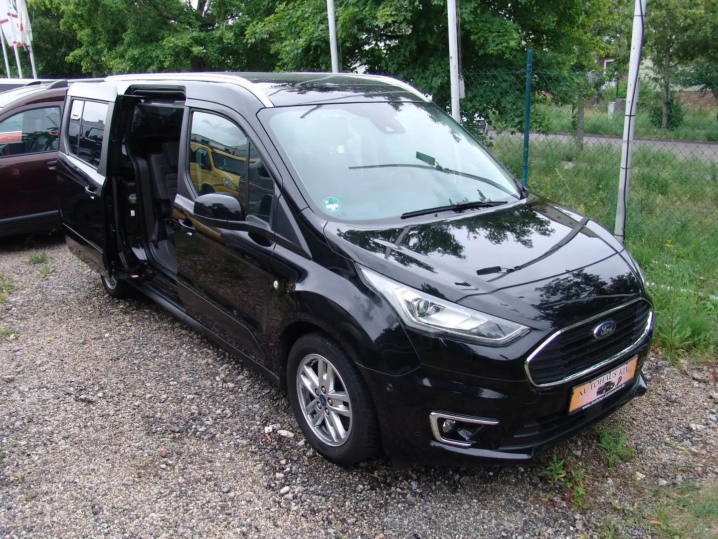 Ford Grand Tourneo Connect Titanium-PANO/NAVI/7Sit Schwarz - 1