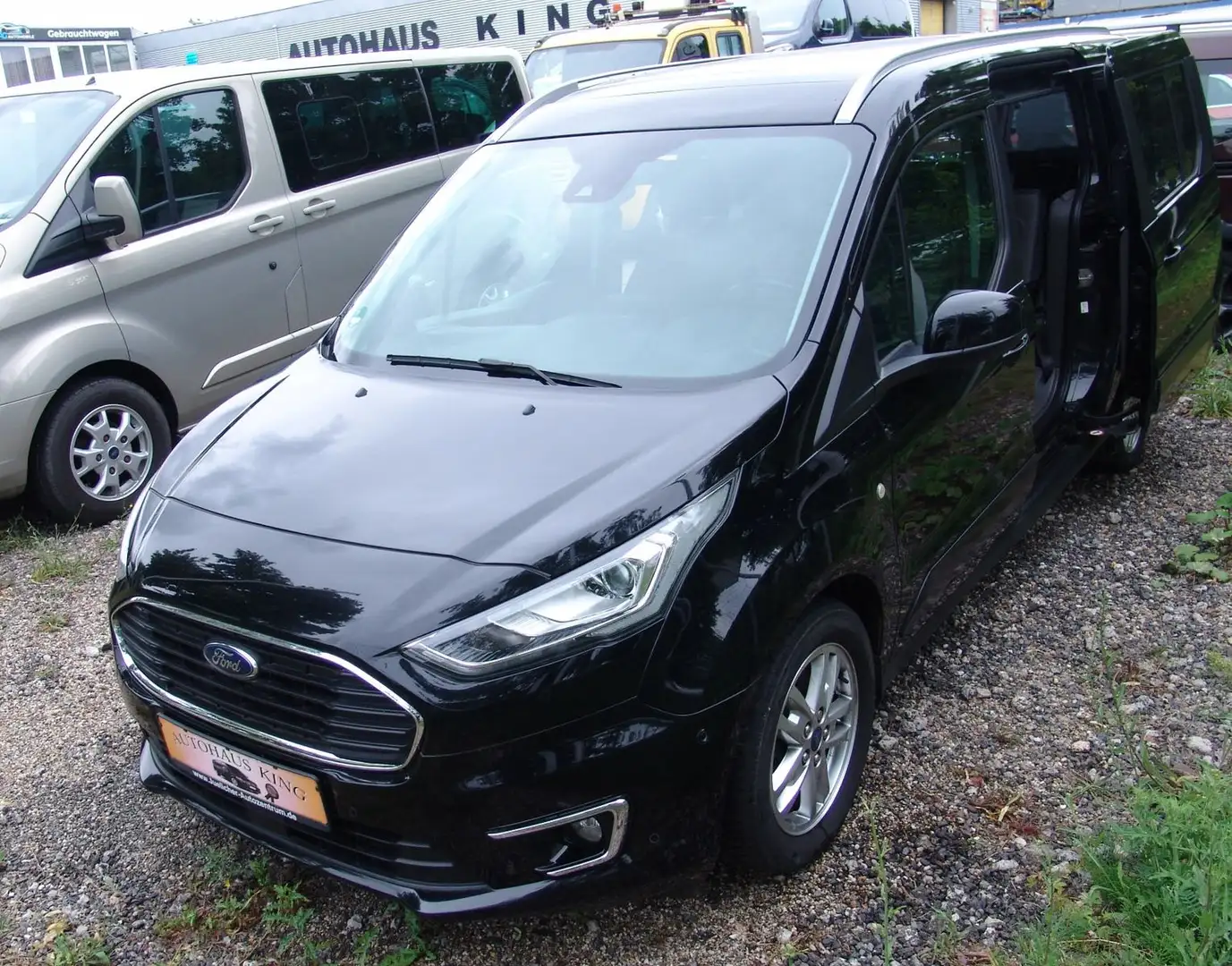 Ford Grand Tourneo Connect Titanium-PANO/NAVI/7Sit Schwarz - 2