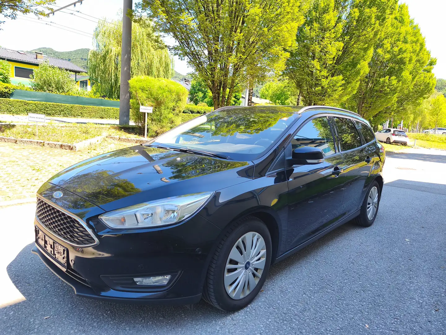 Ford Focus 1,5 TDCi Business 120PS,* Navi, Tempomat,..* Schwarz - 1