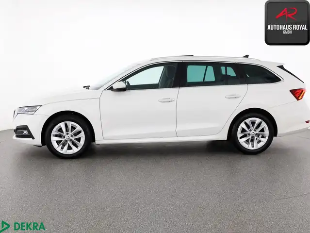 Skoda Octavia view 2