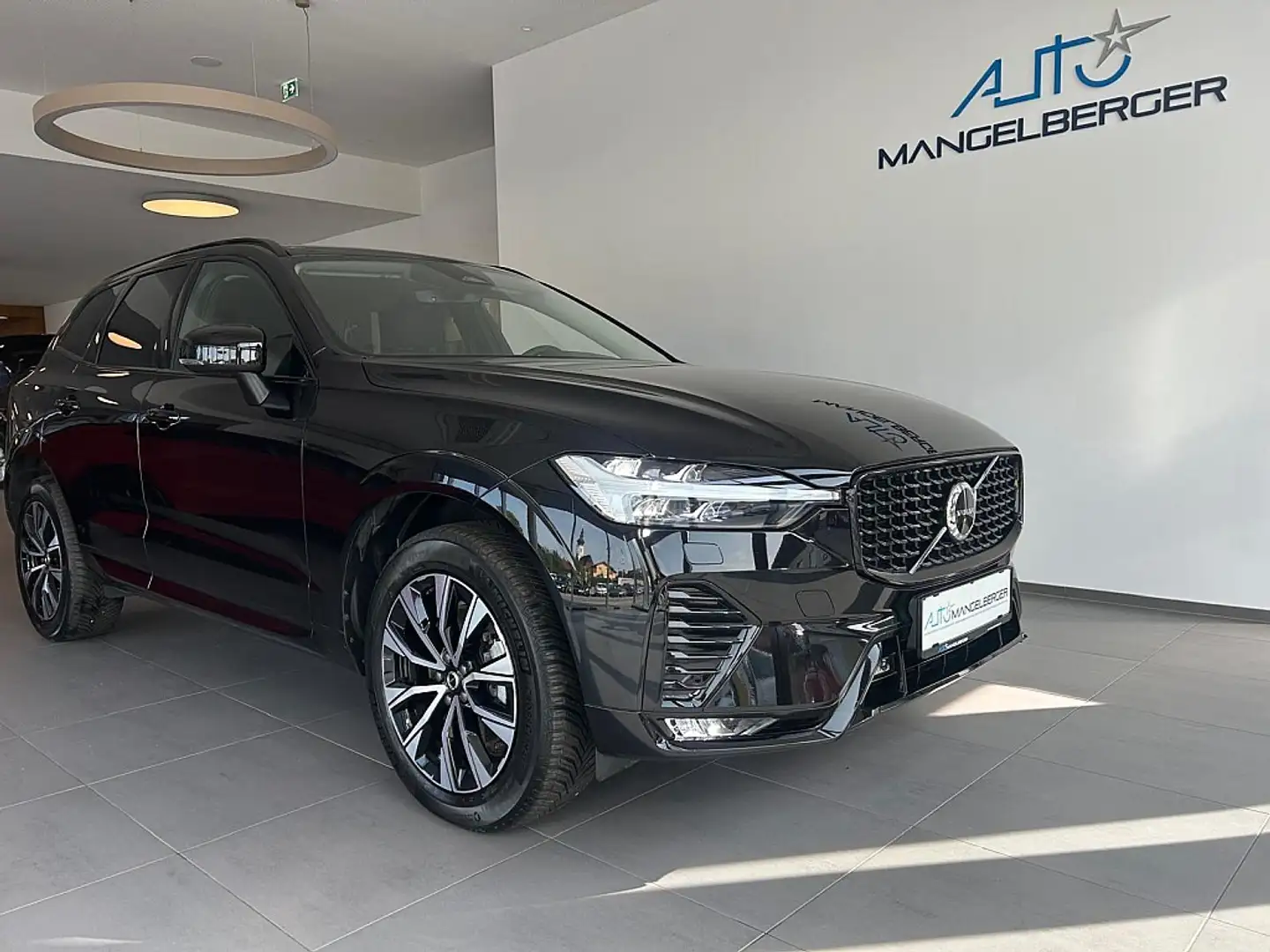 Volvo XC60 B4 Plus Dark AWD Geartronic, Leder, Memory Sitz... Noir - 1