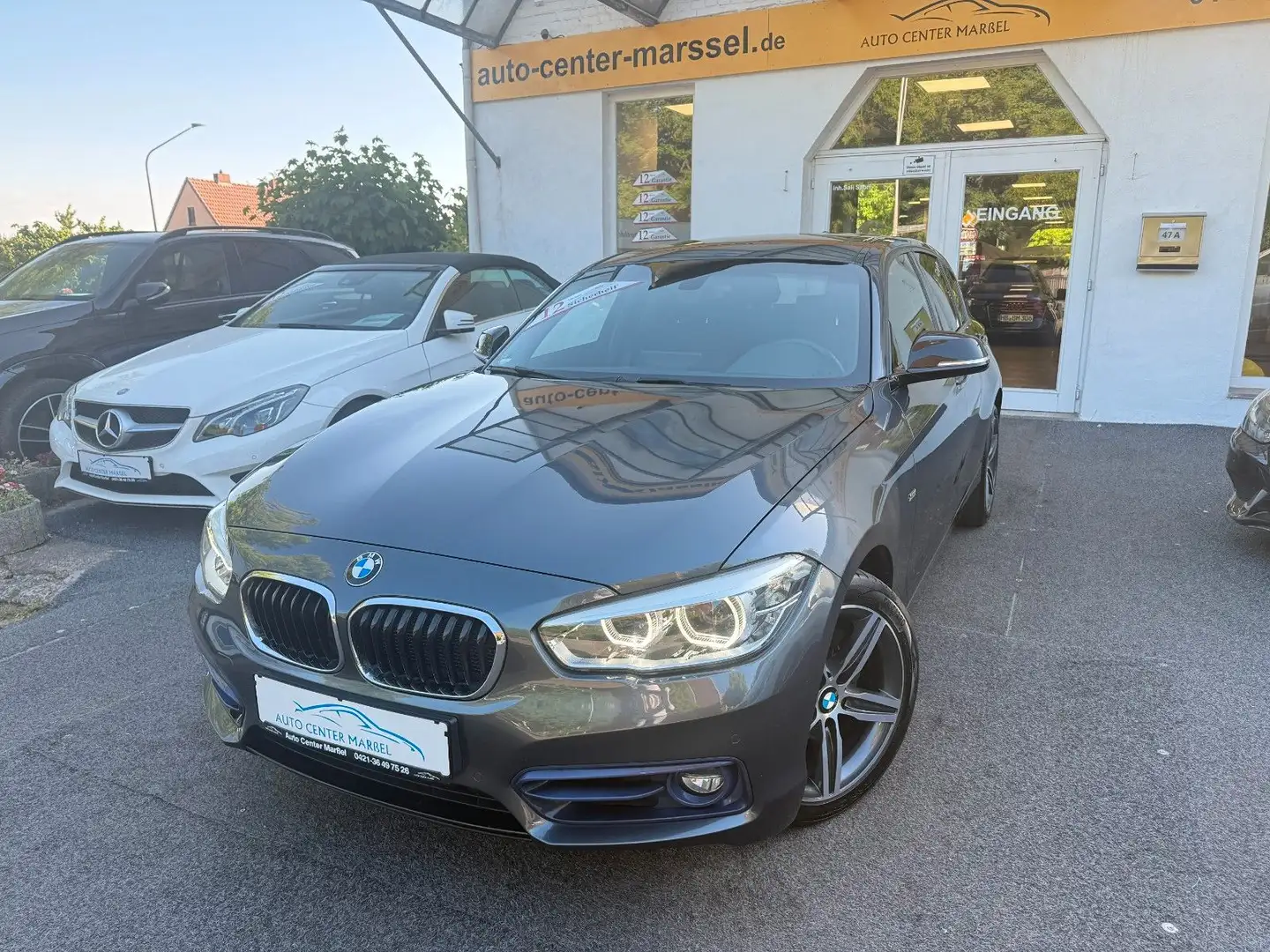 BMW 120 d Sport Line SCHIEBEDACH/NAVI/AMBIENTE/LED Сірий - 1