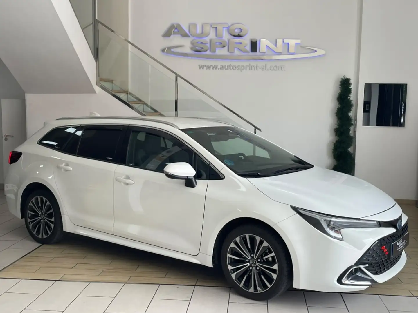 Toyota Corolla Touring Sports 140H Style Blanco - 2